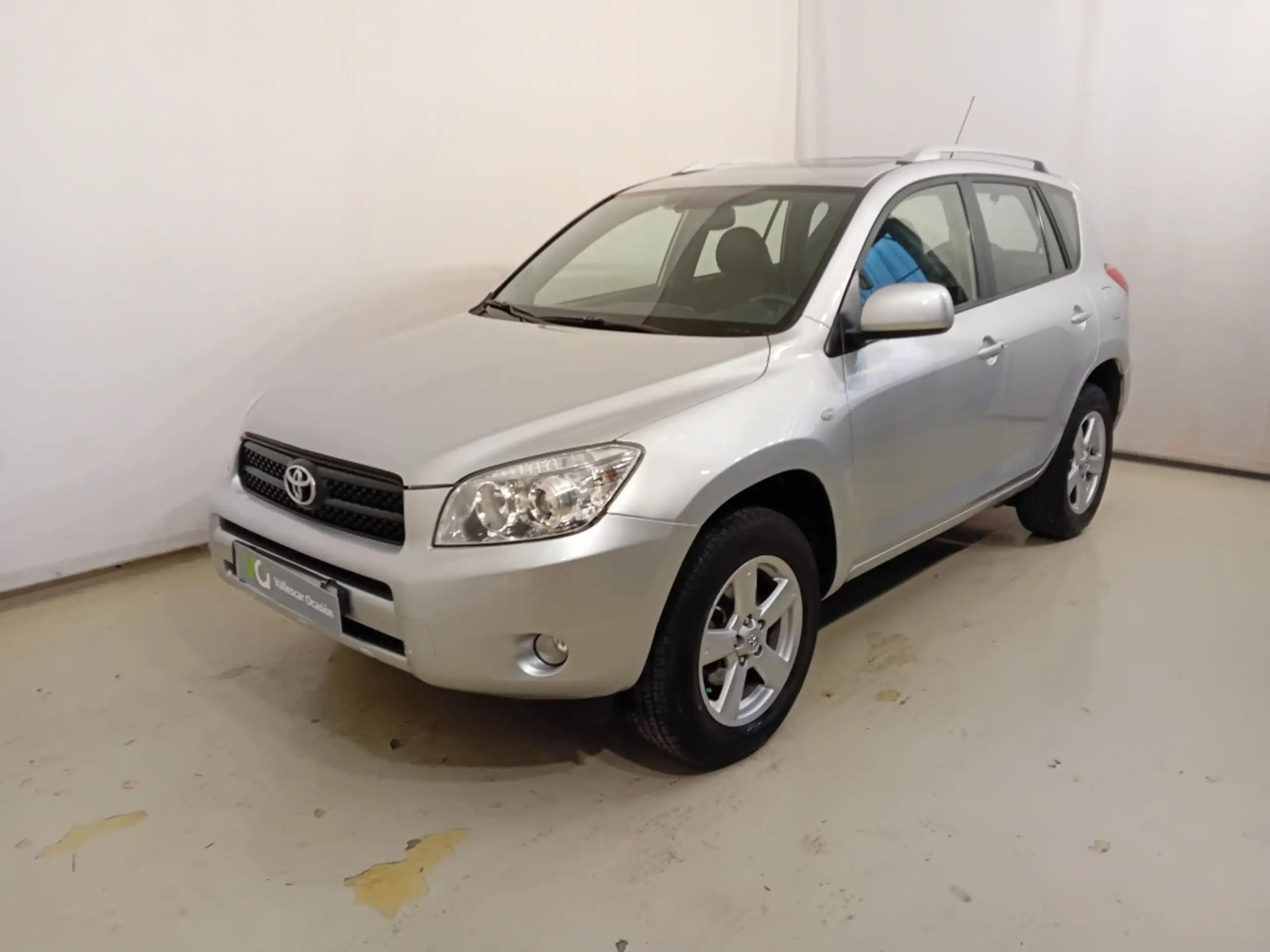 Toyota - RAV 4