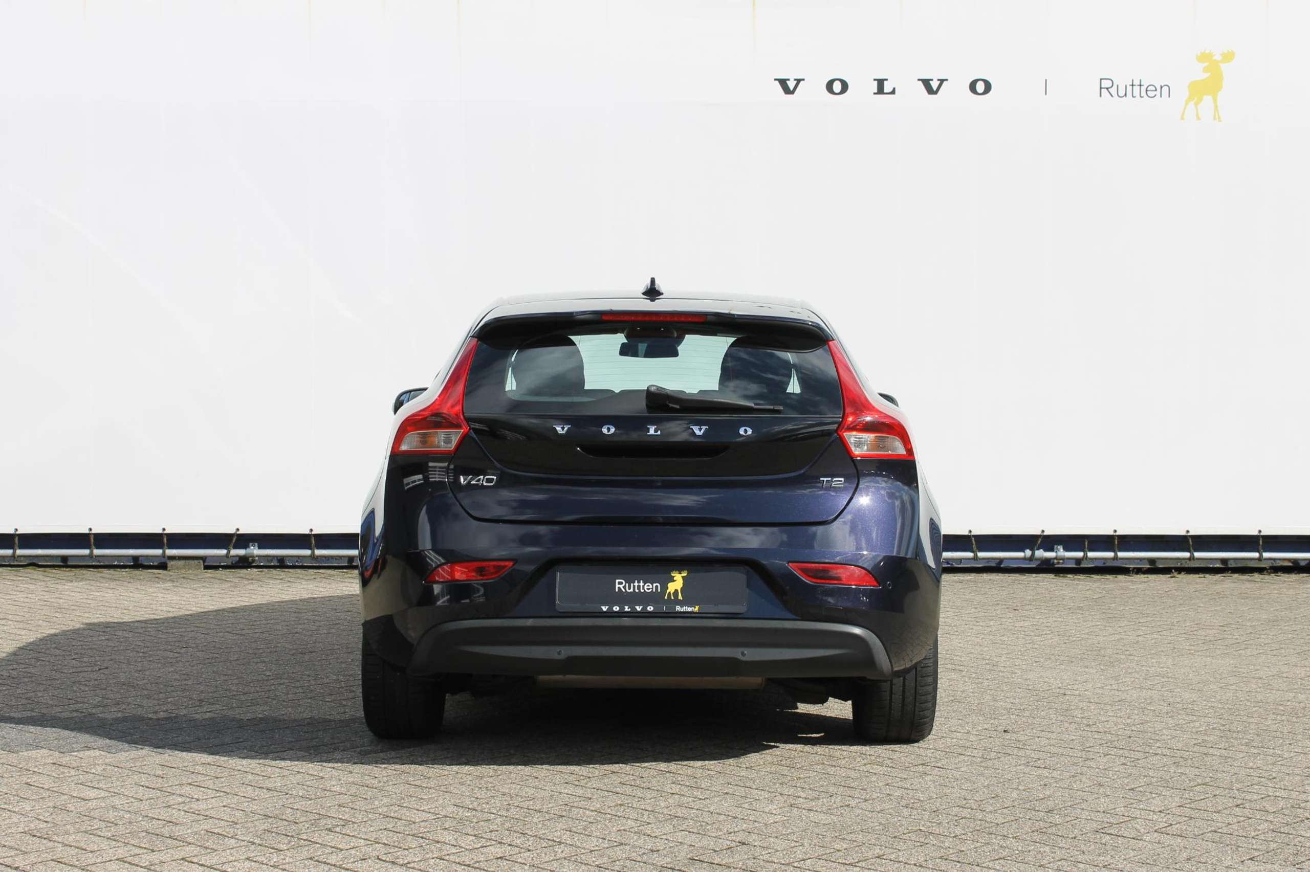 Volvo - V40