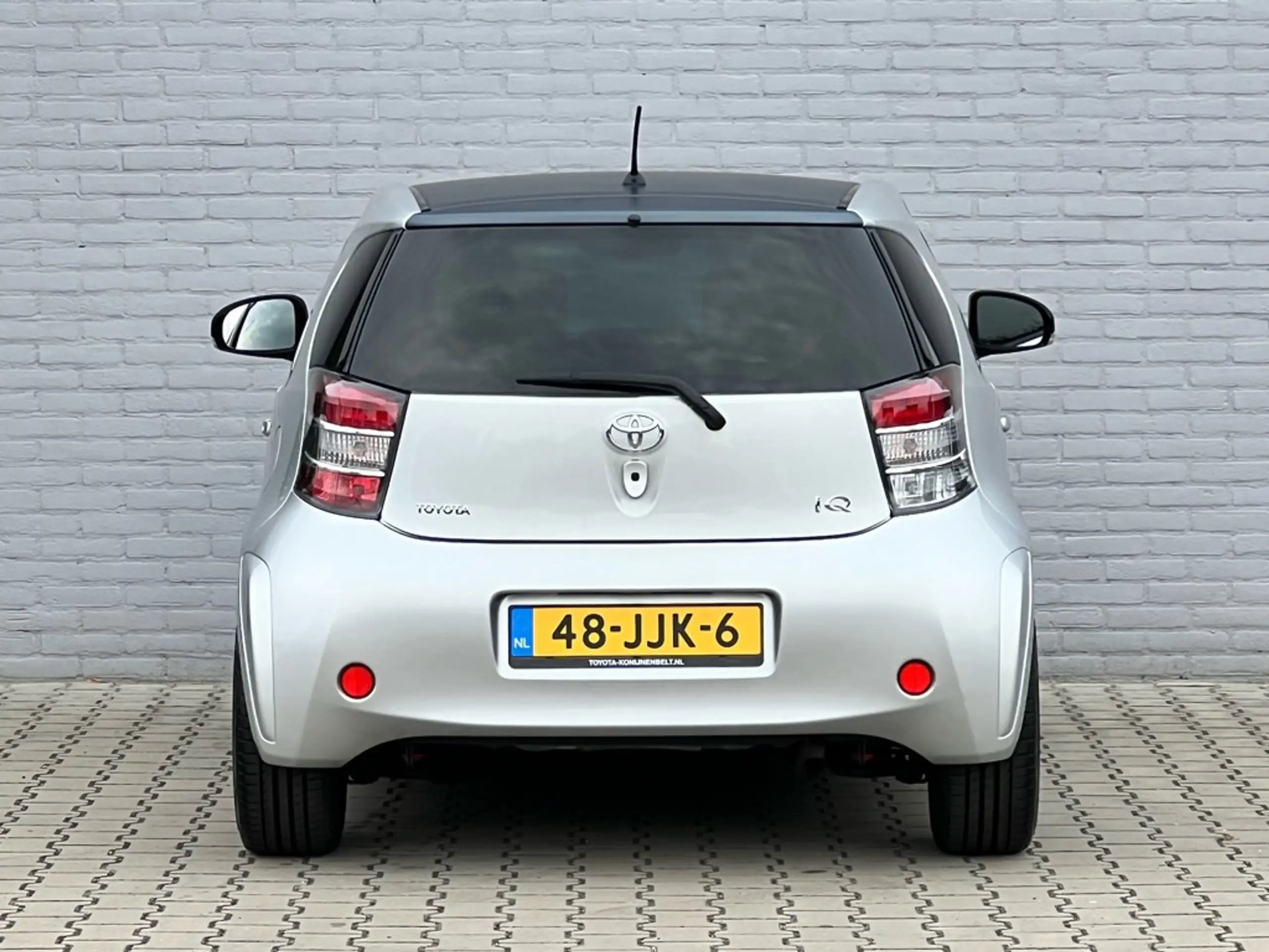 Toyota - iQ