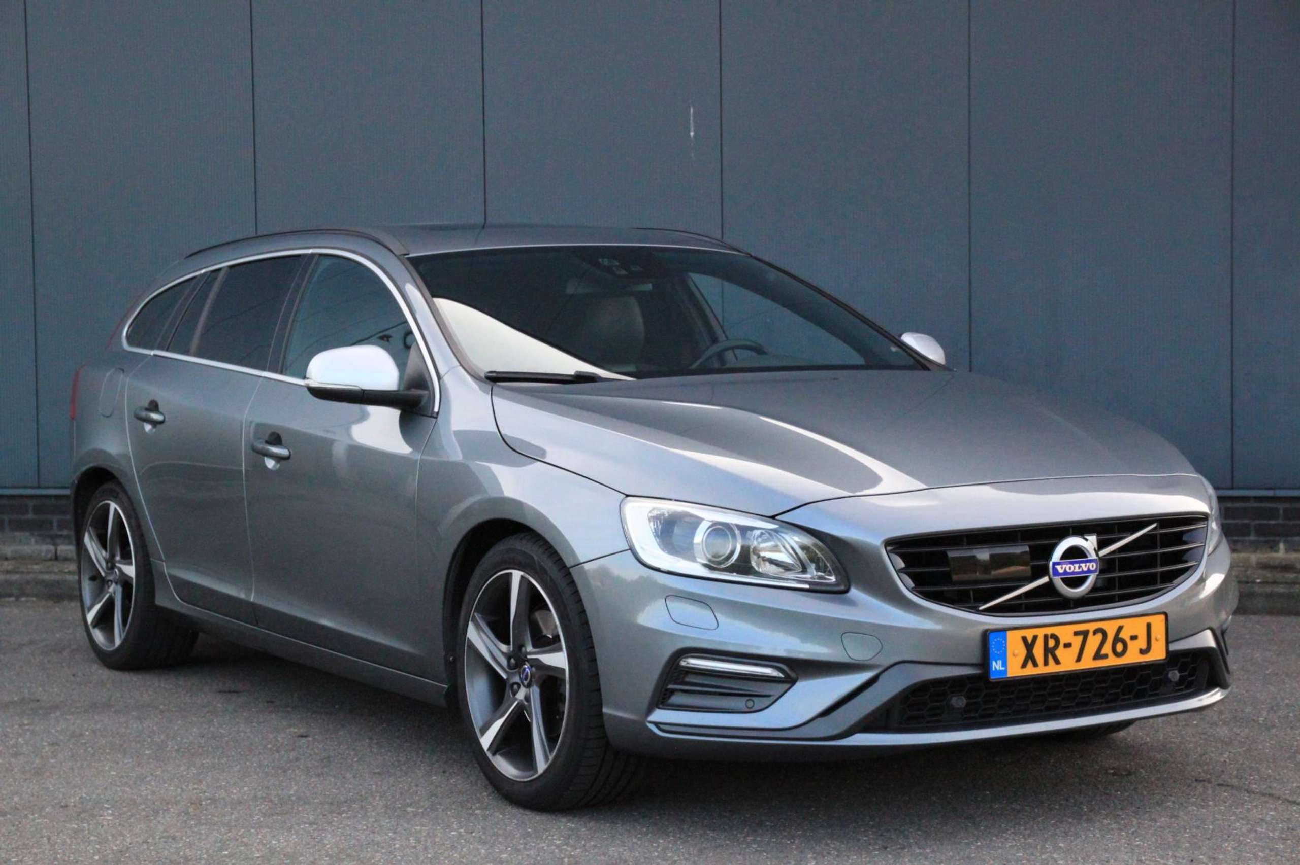 Volvo - V60