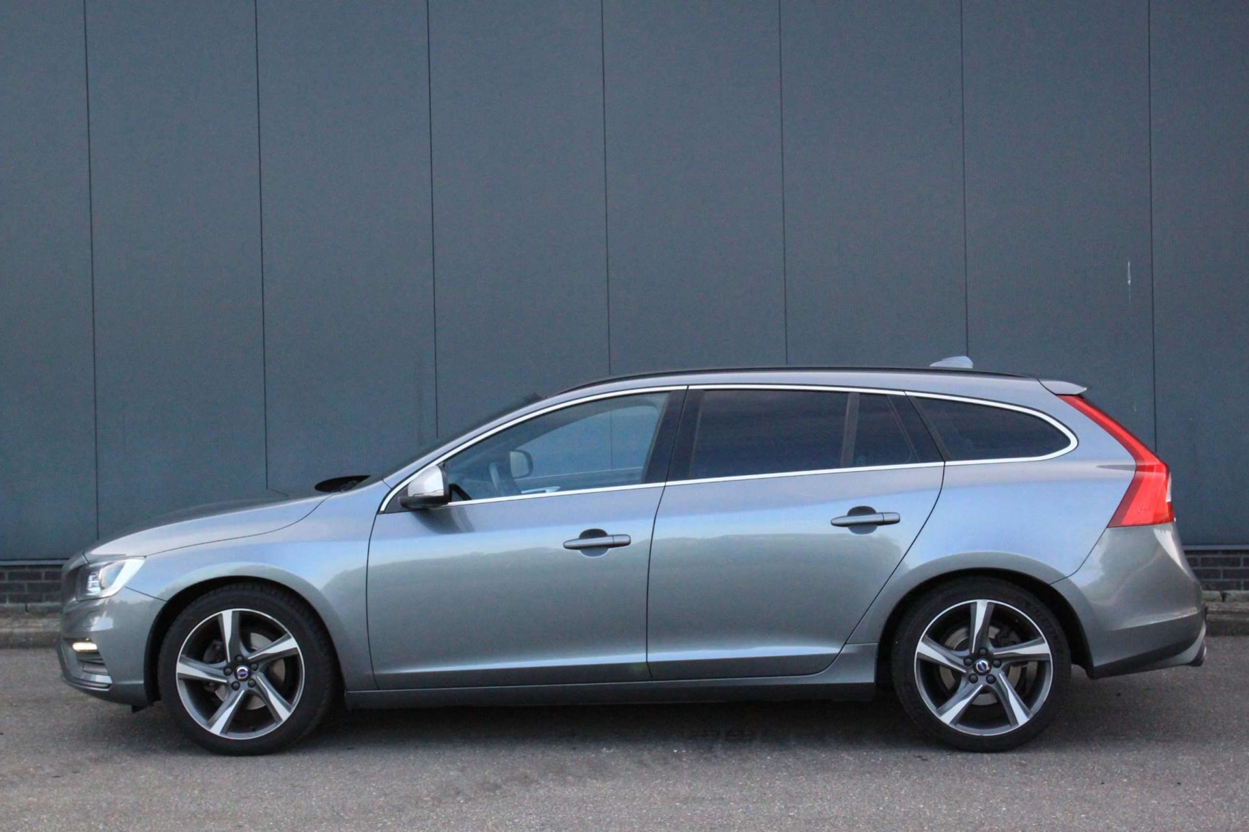 Volvo - V60