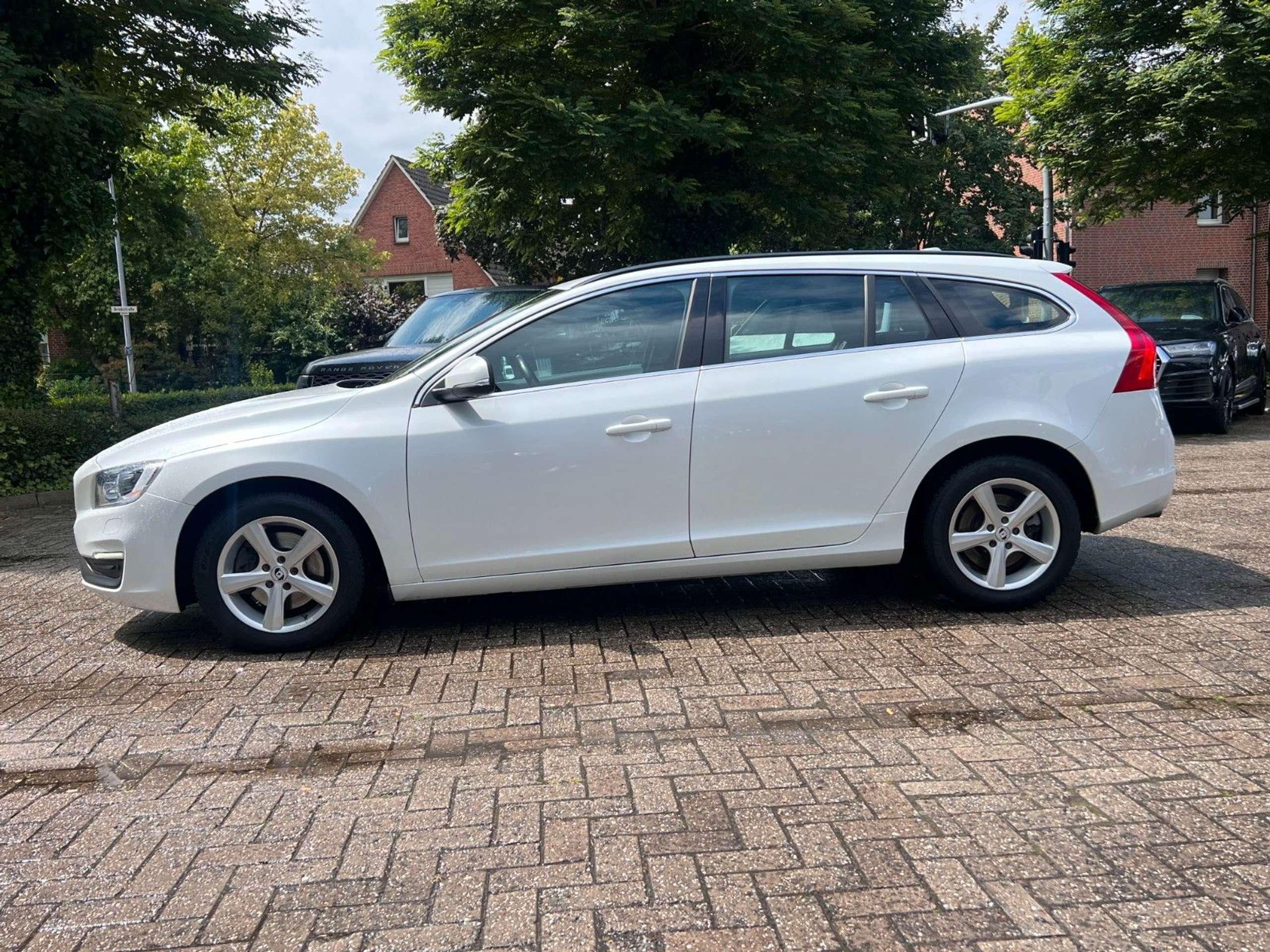 Volvo - V60