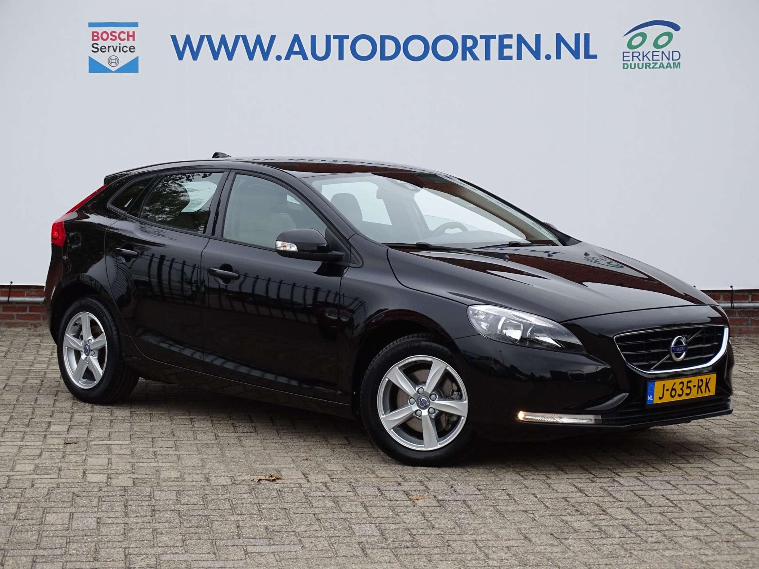 Volvo V40 2016