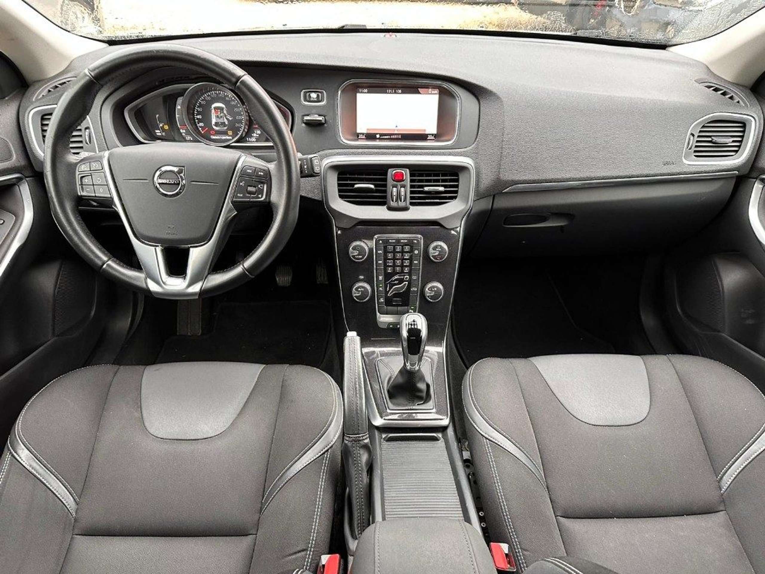 Volvo - V40