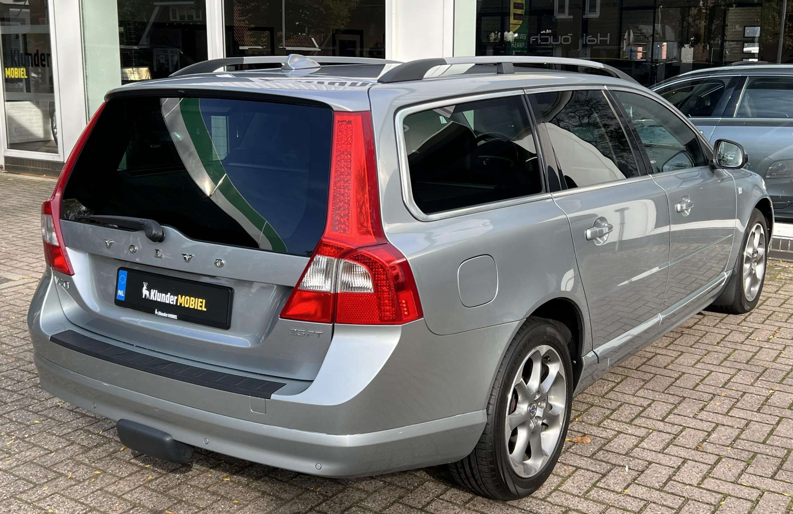 Volvo - V70