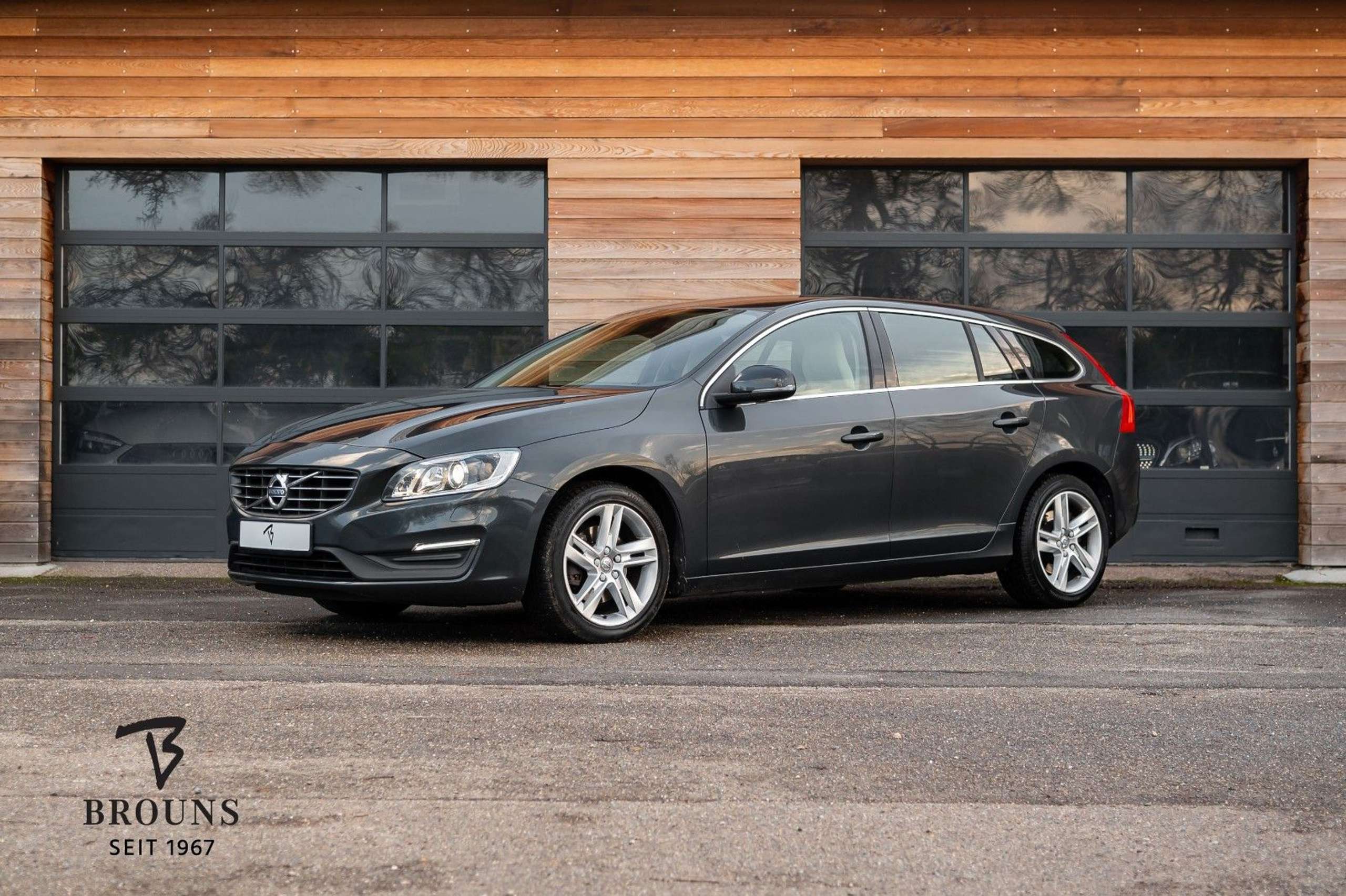 Volvo - V60