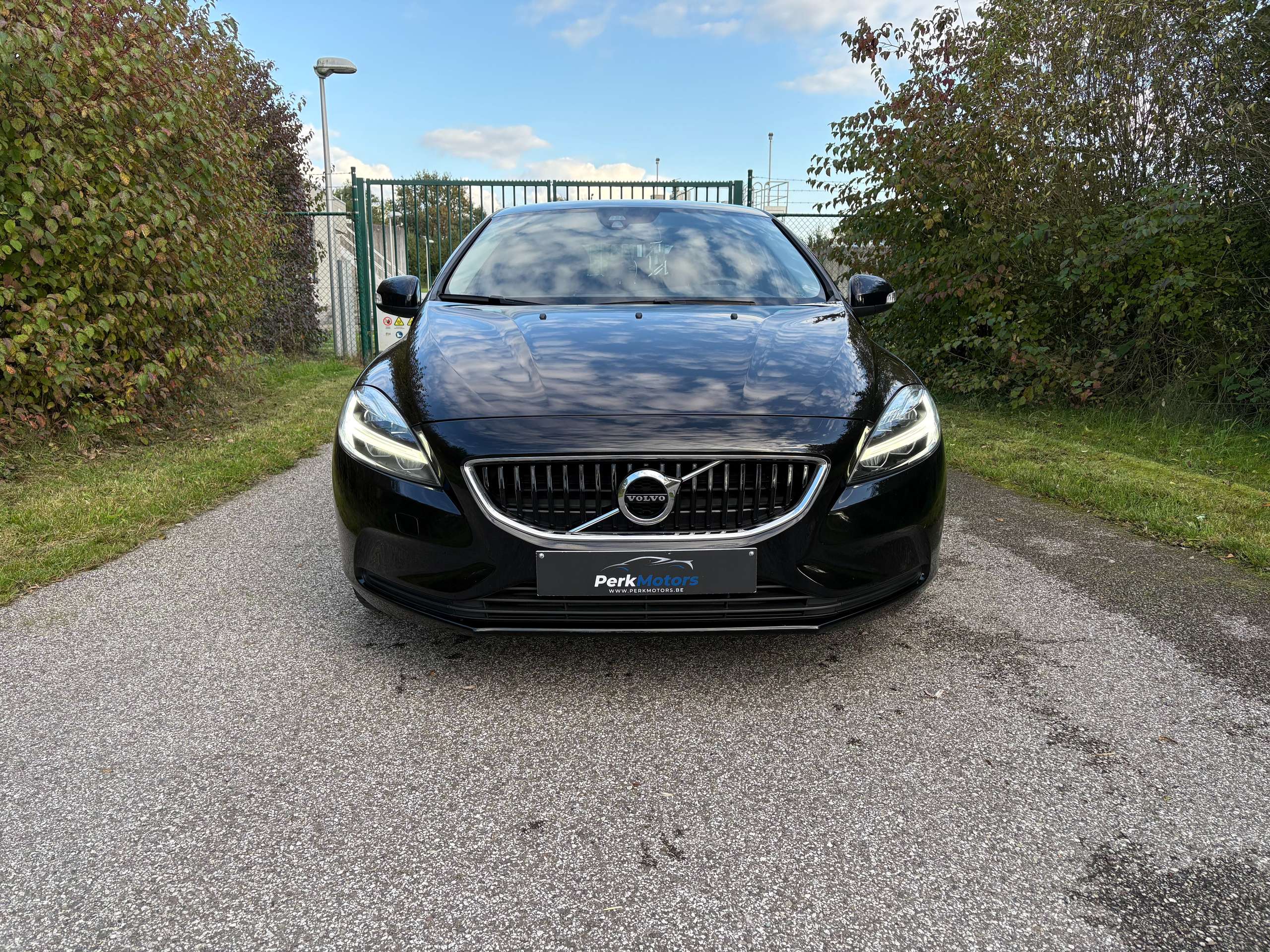 Volvo - V40