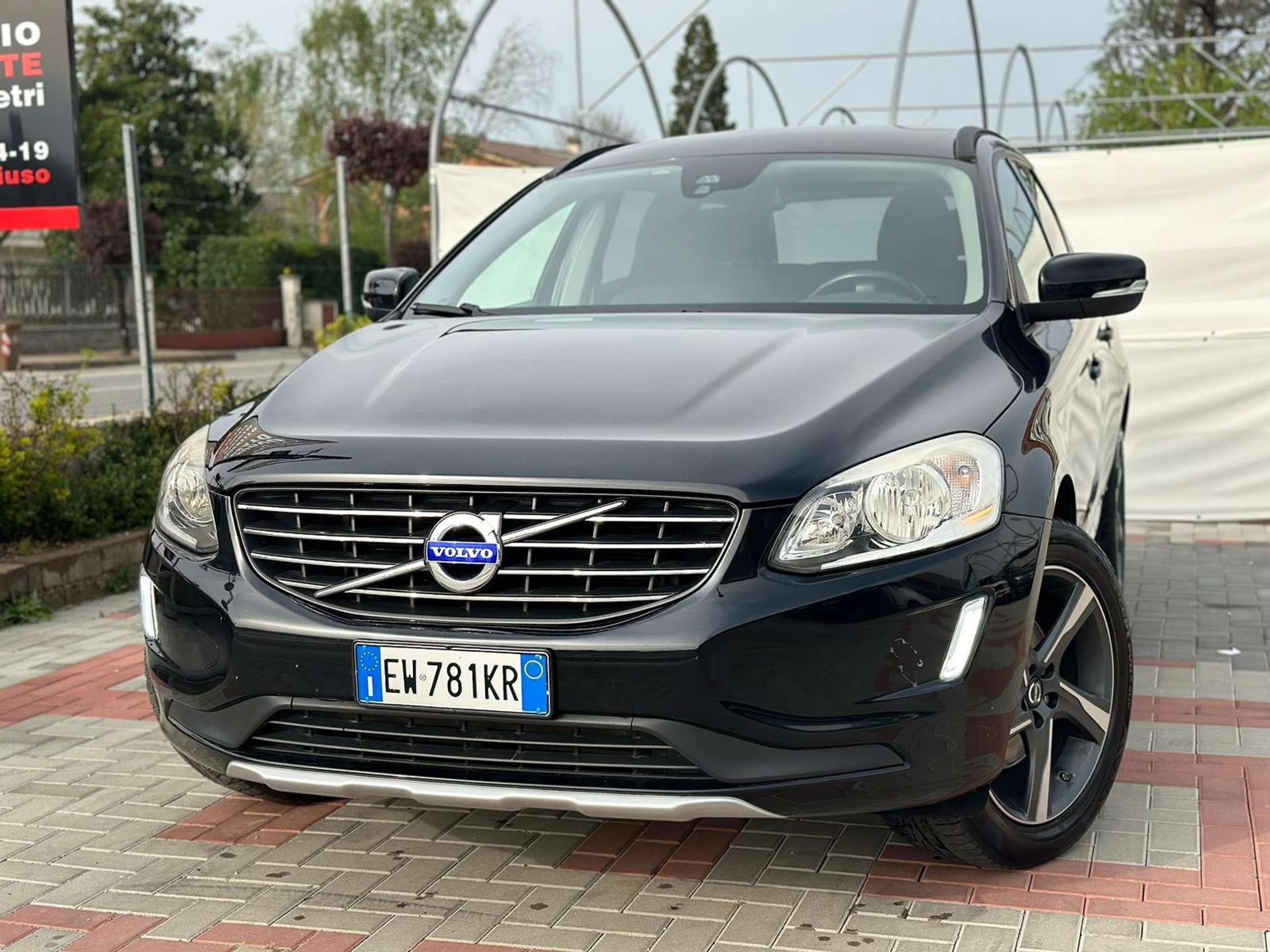 Volvo - XC60