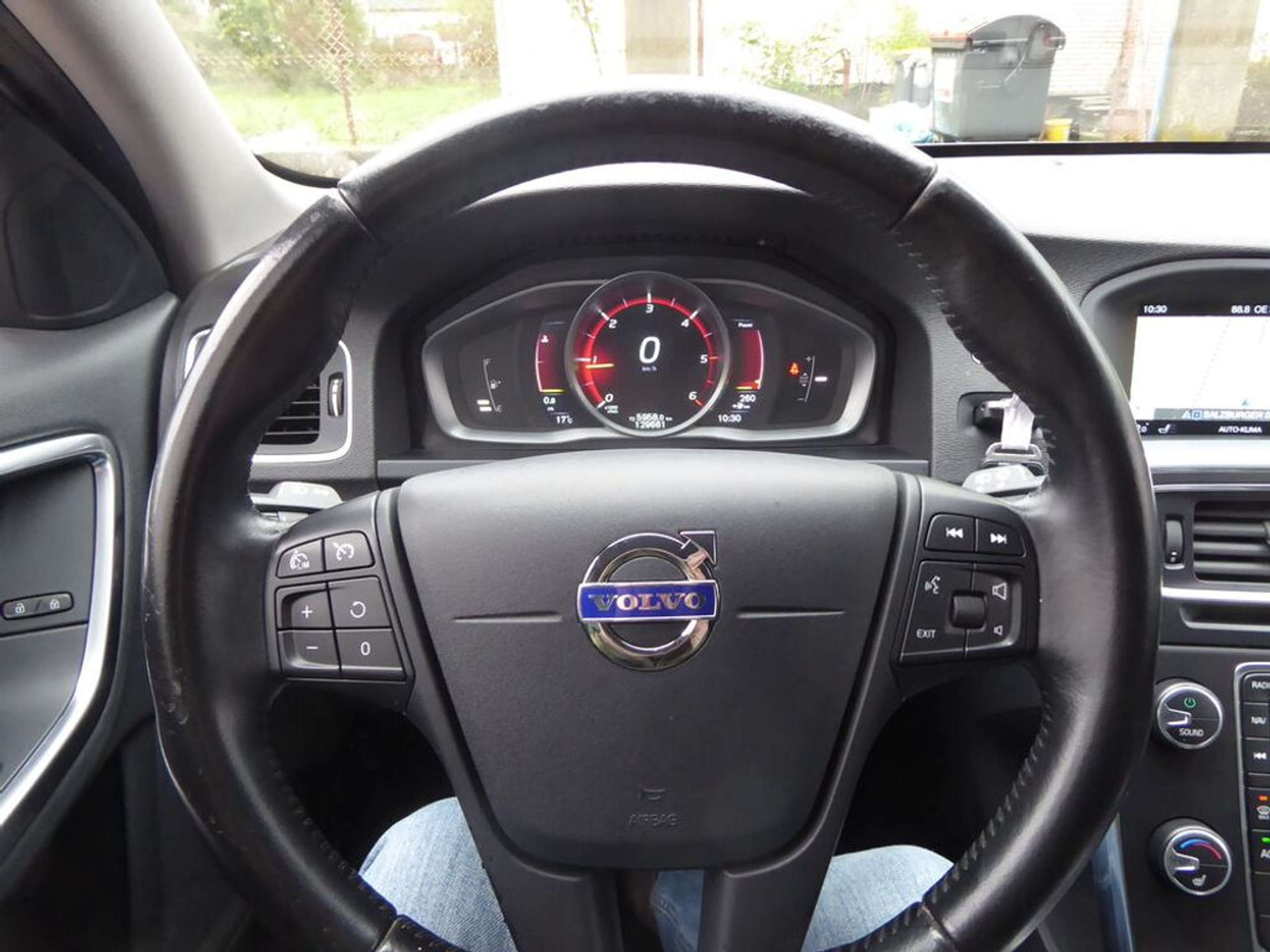 Volvo - V60