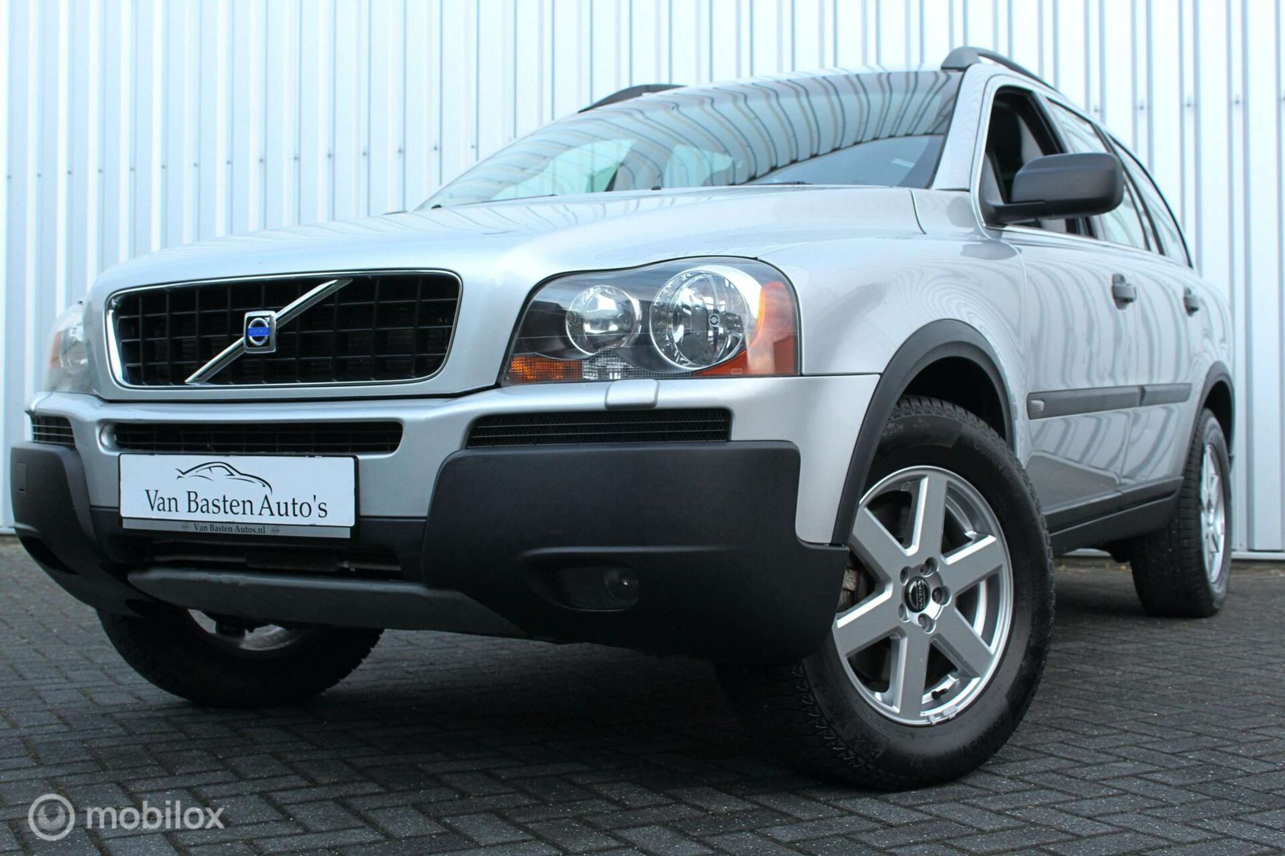 Volvo - XC90