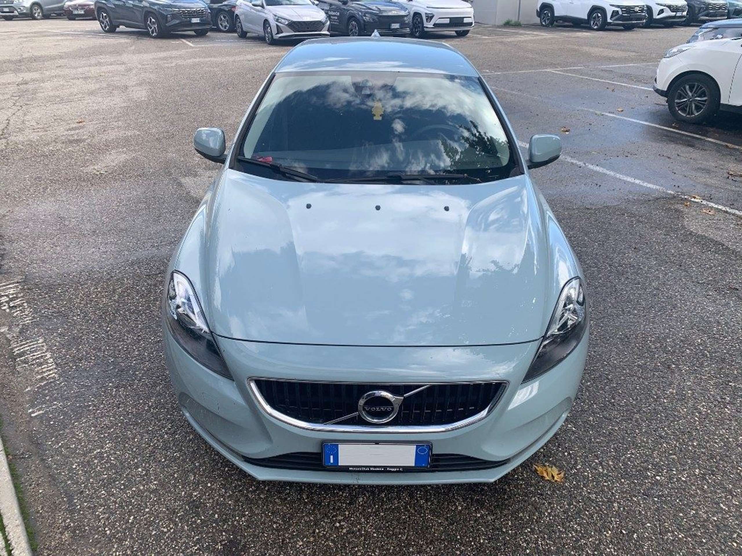 Volvo - V40