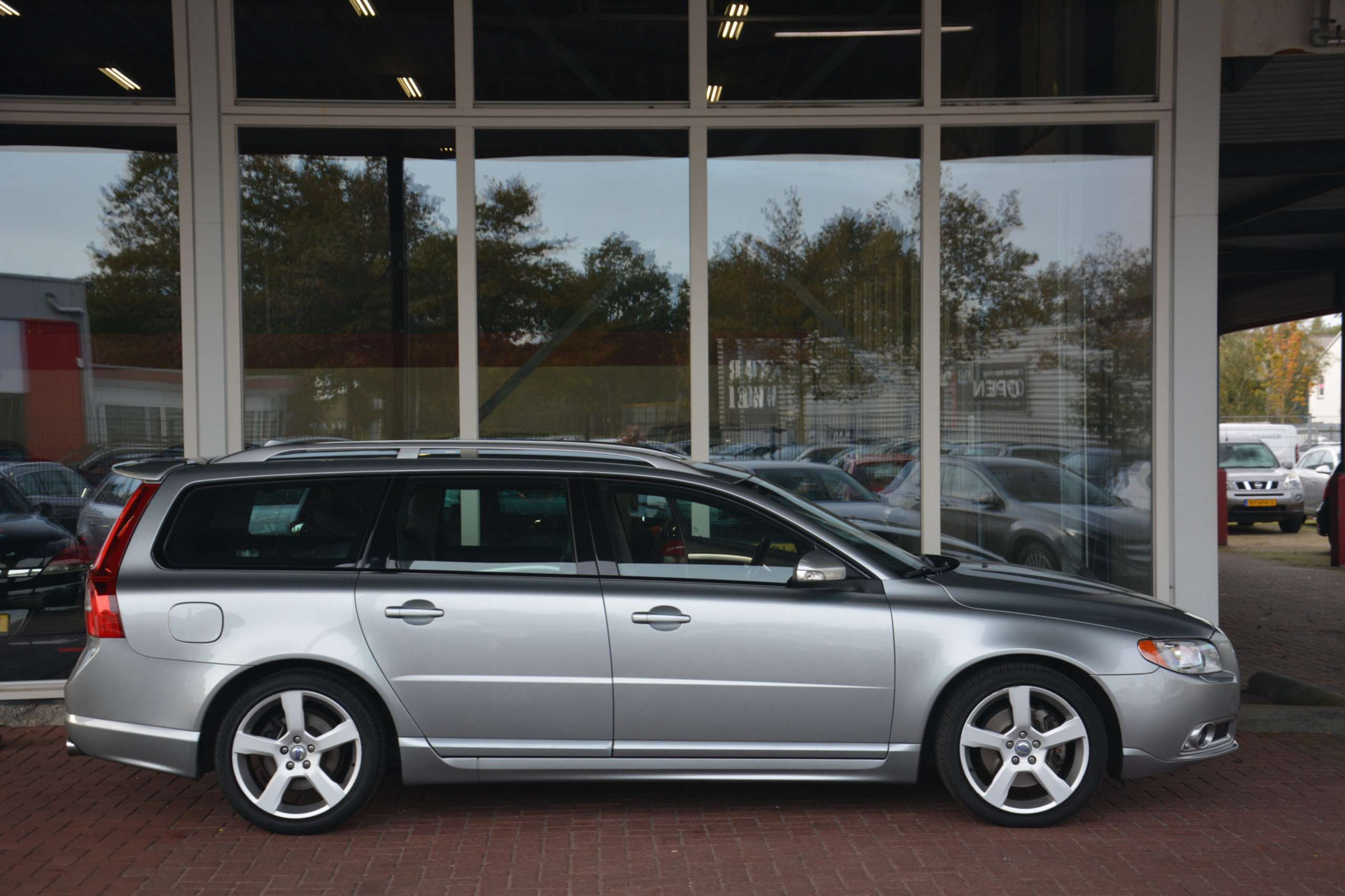 Volvo - V70