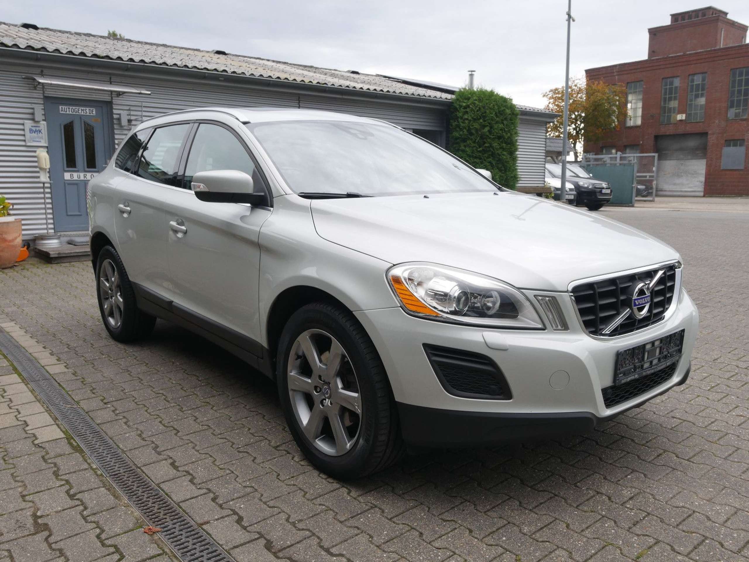 Volvo - XC60