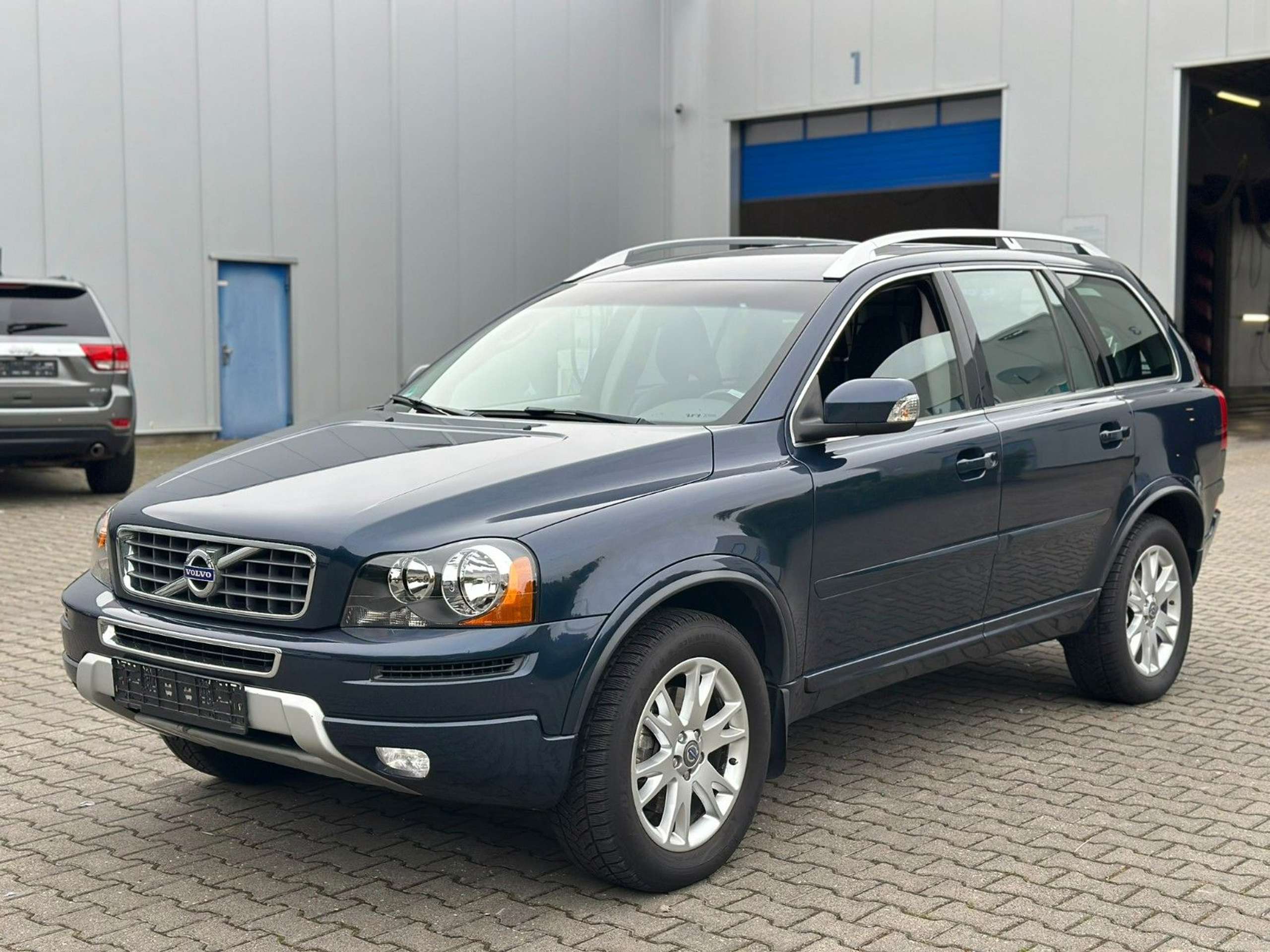 Volvo - XC90