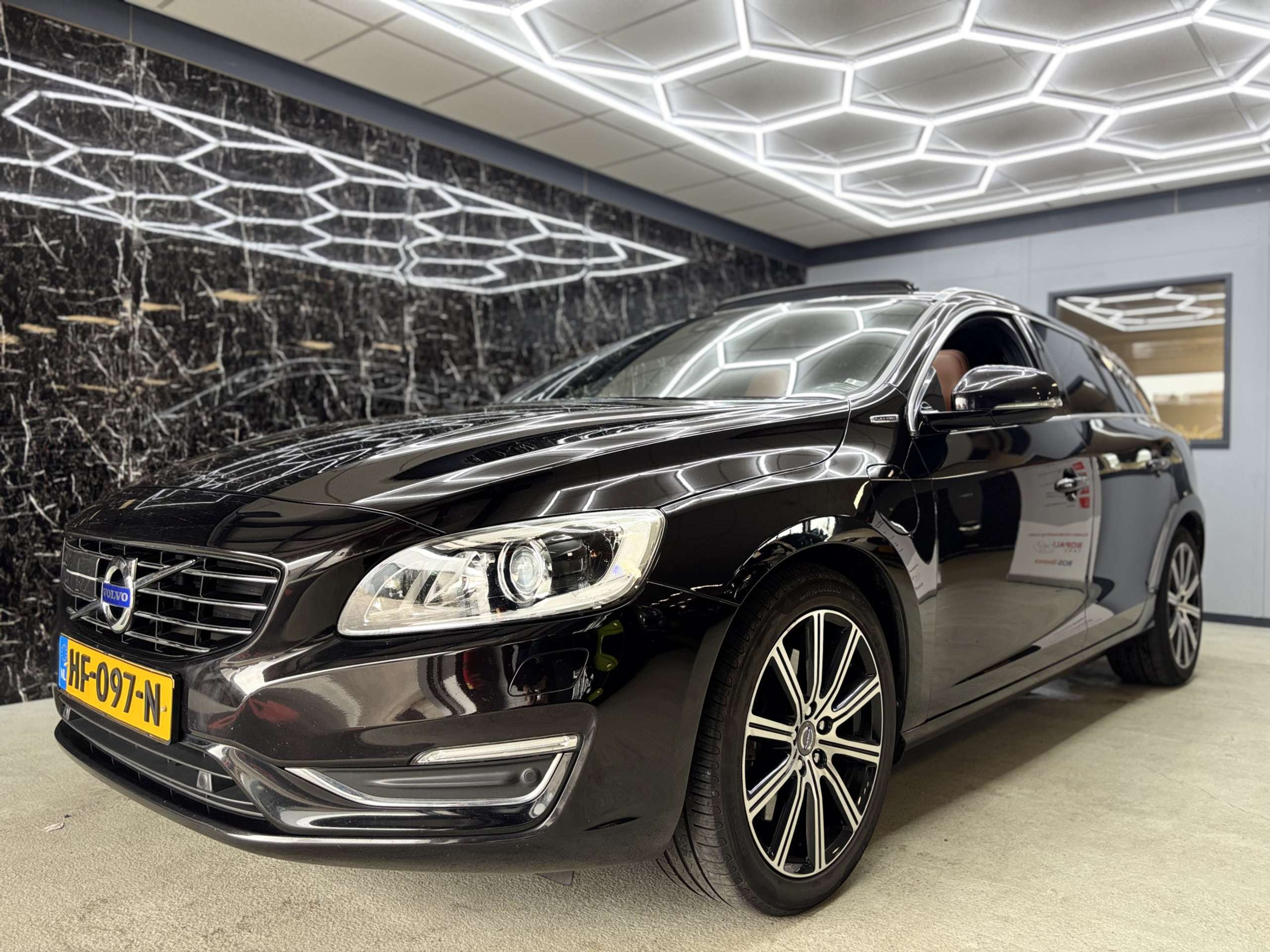 Volvo - V60