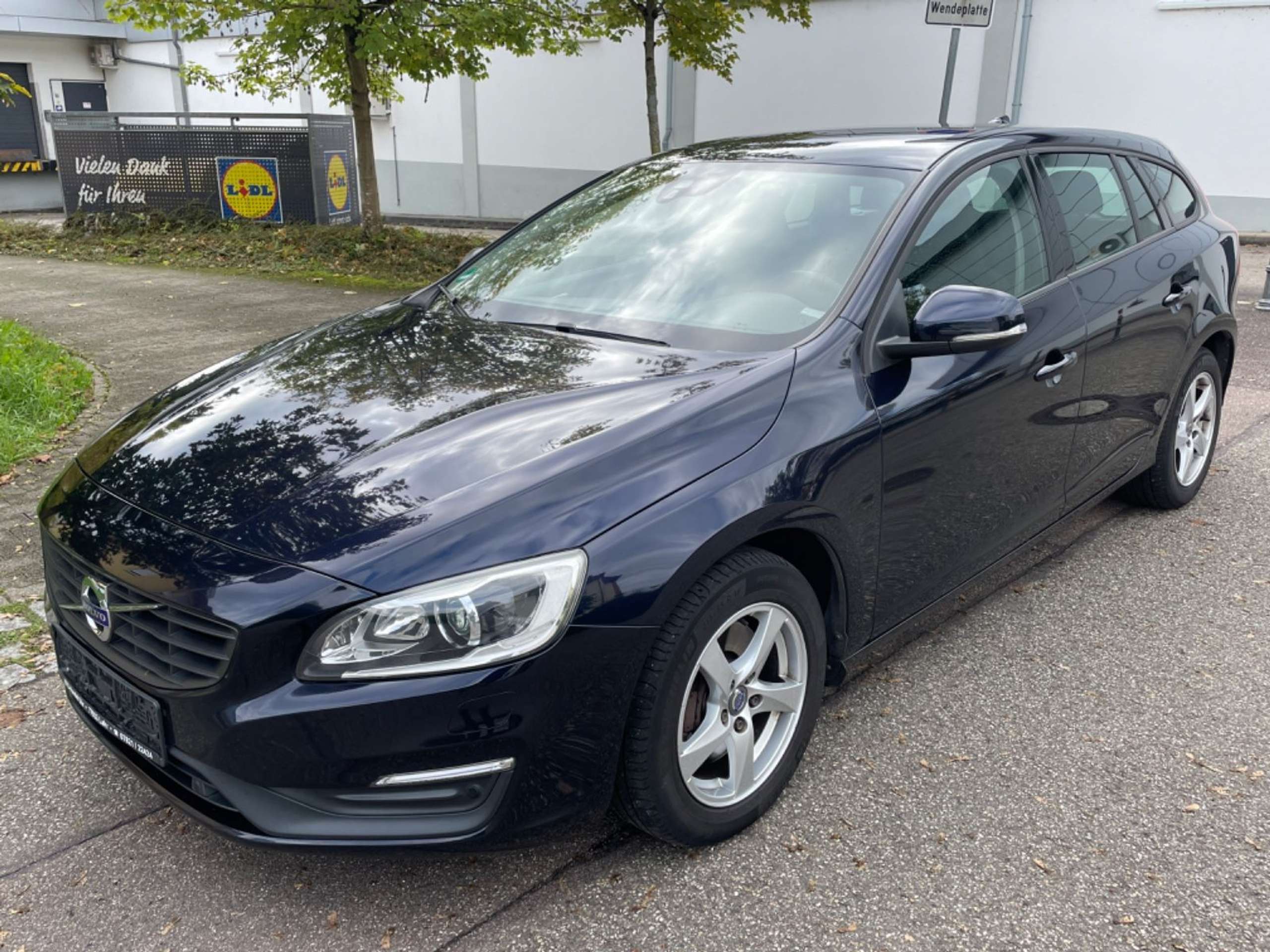 Volvo - V60