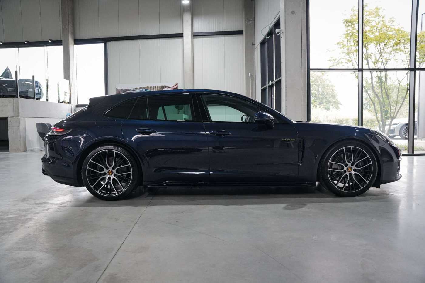 Porsche - Panamera