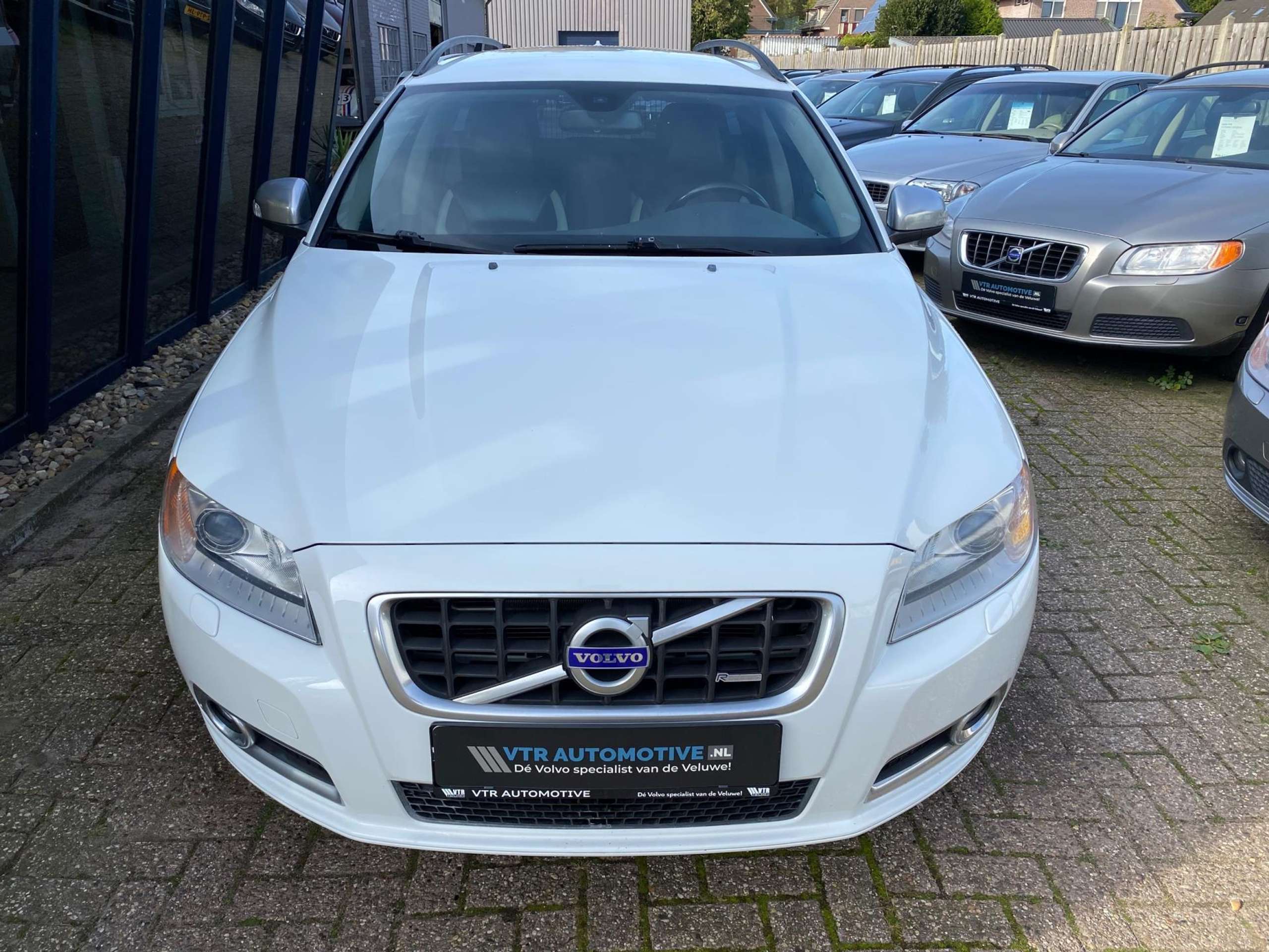 Volvo - V70