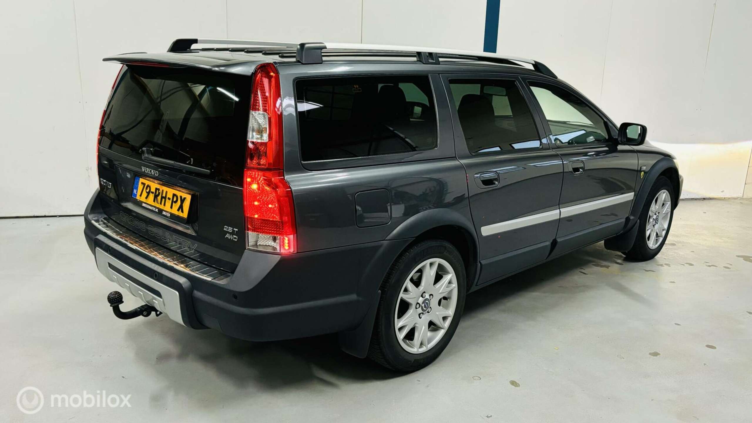 Volvo - XC70