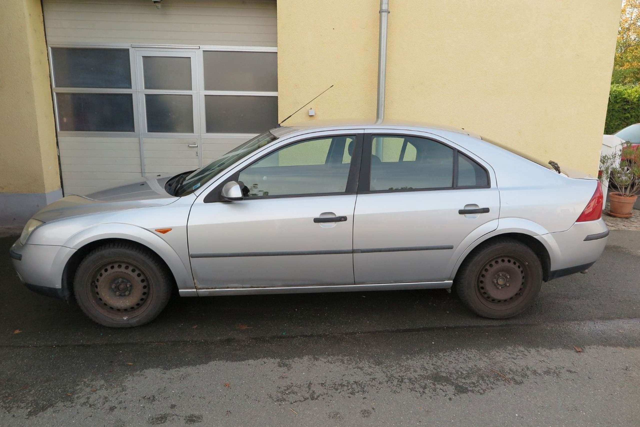 Ford - Mondeo