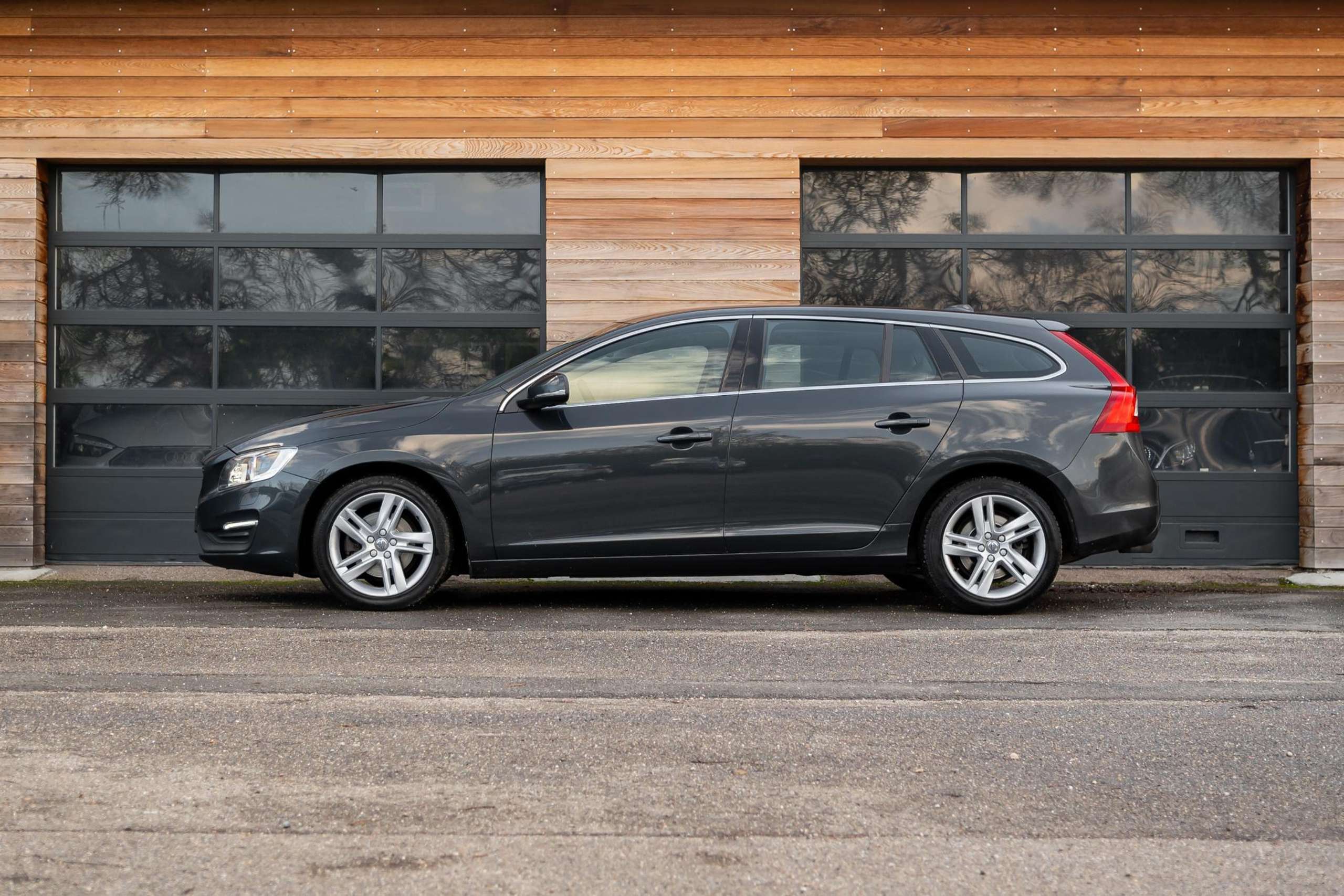 Volvo - V60