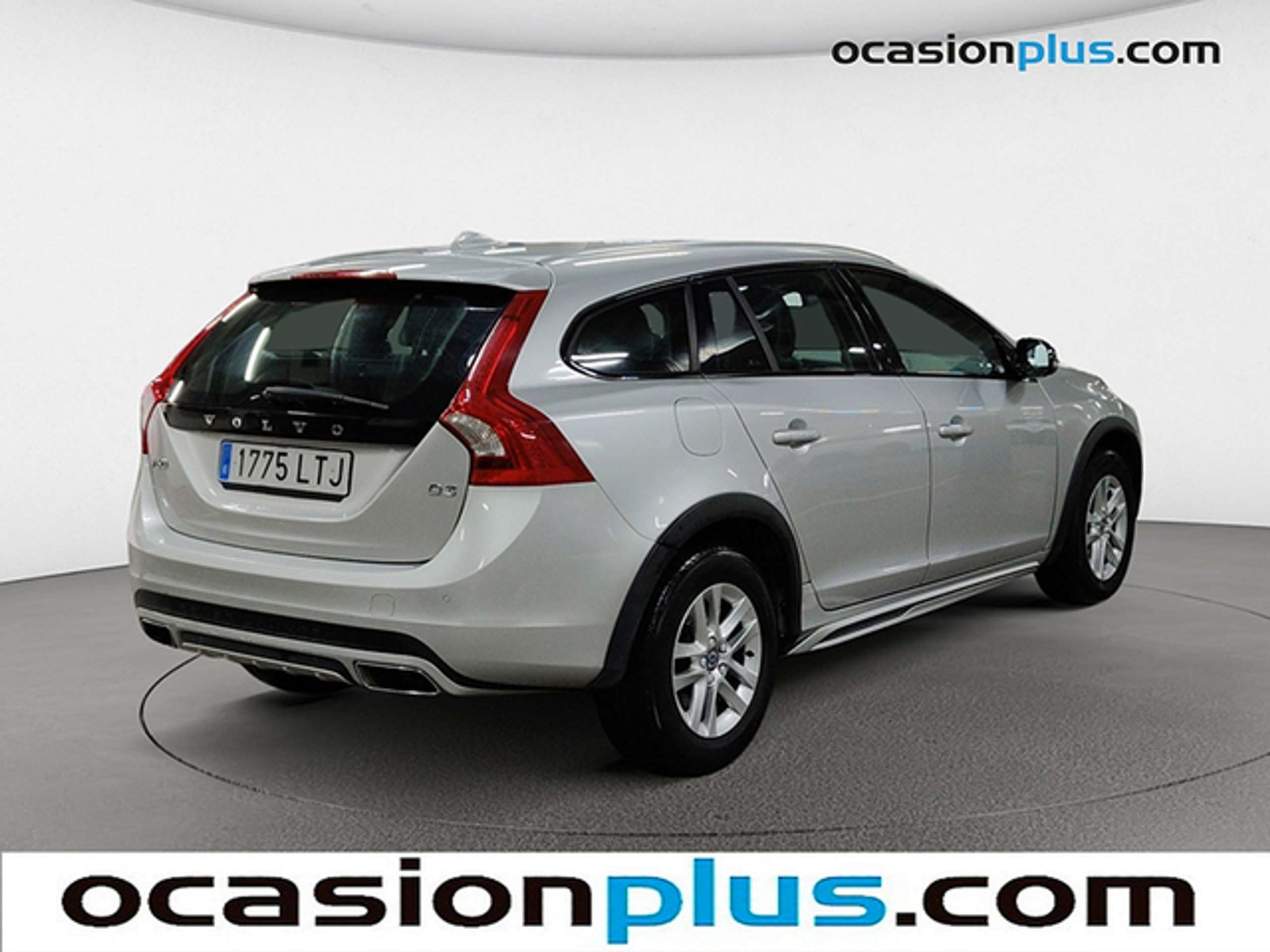 Volvo - V60 Cross Country