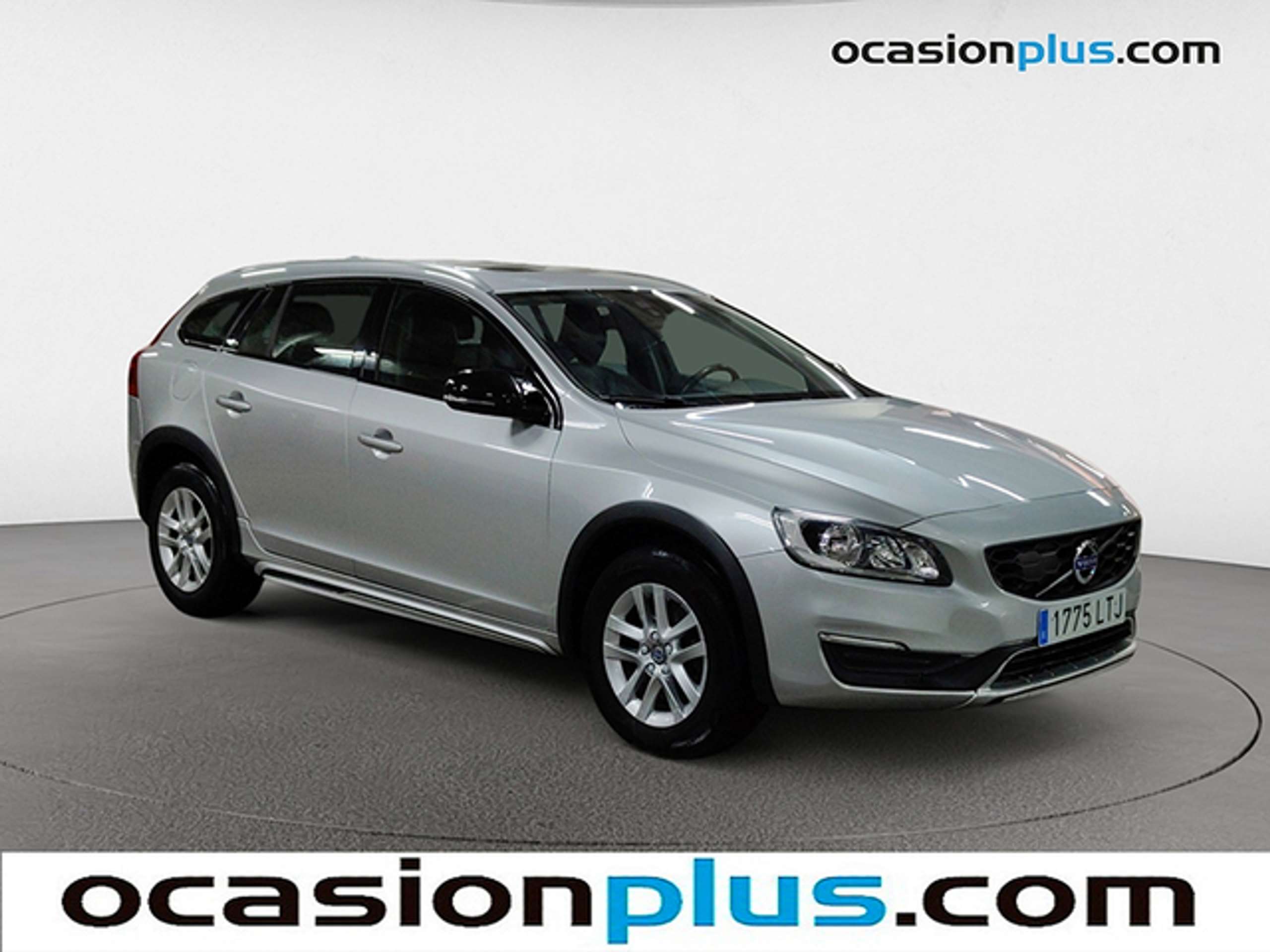 Volvo - V60 Cross Country