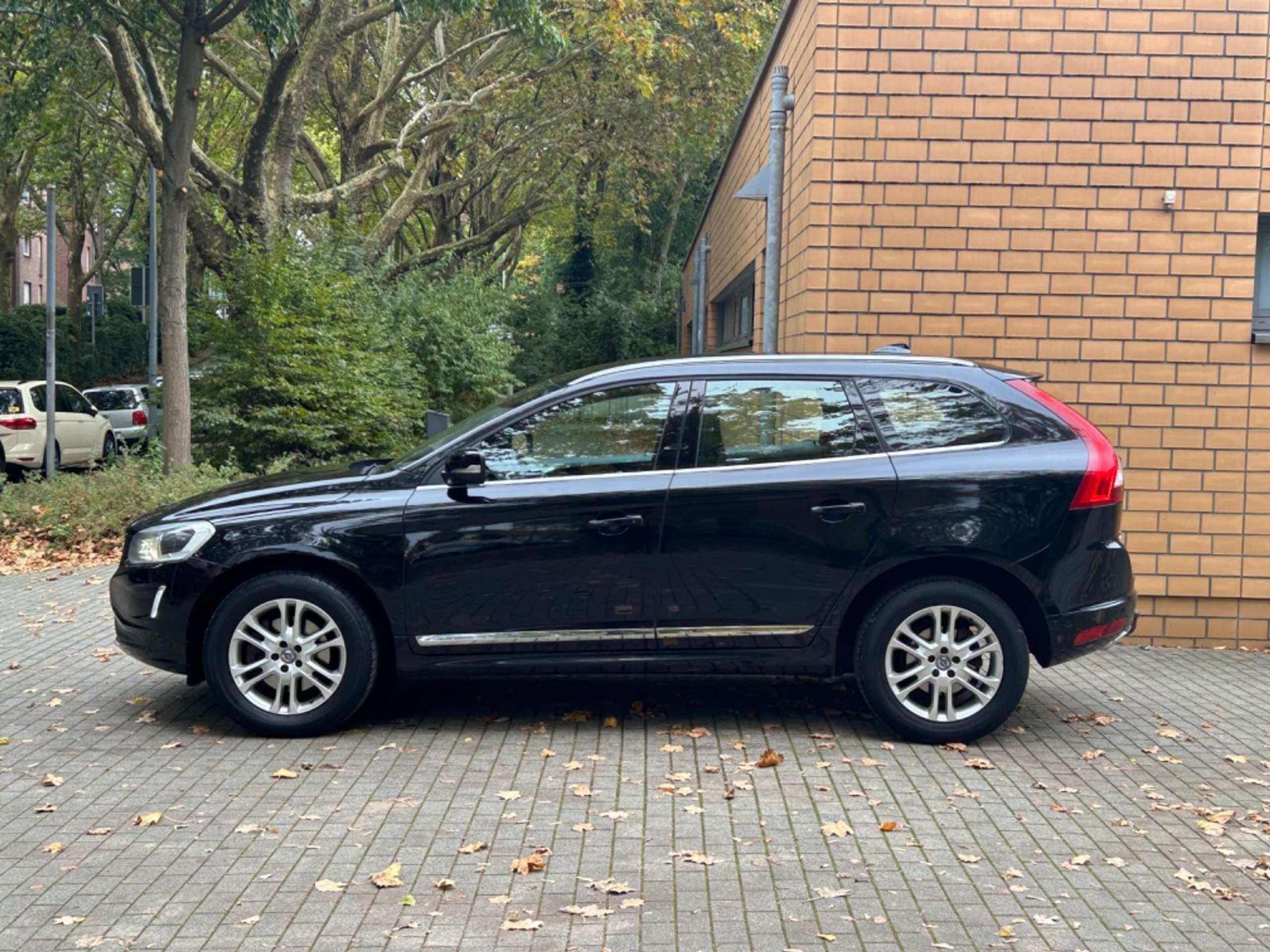 Volvo - XC60