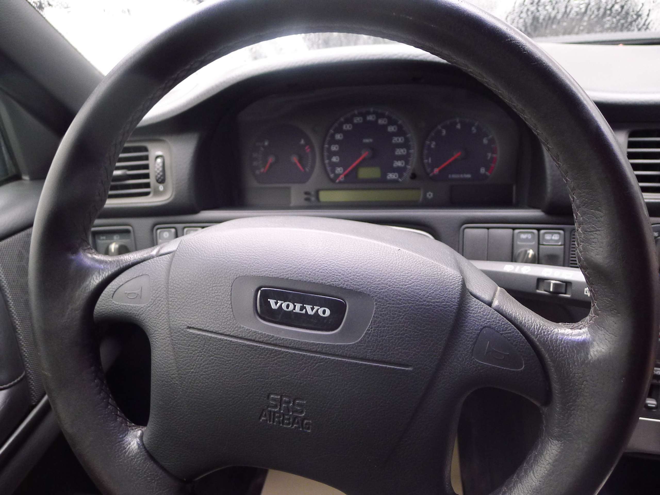 Volvo - V70