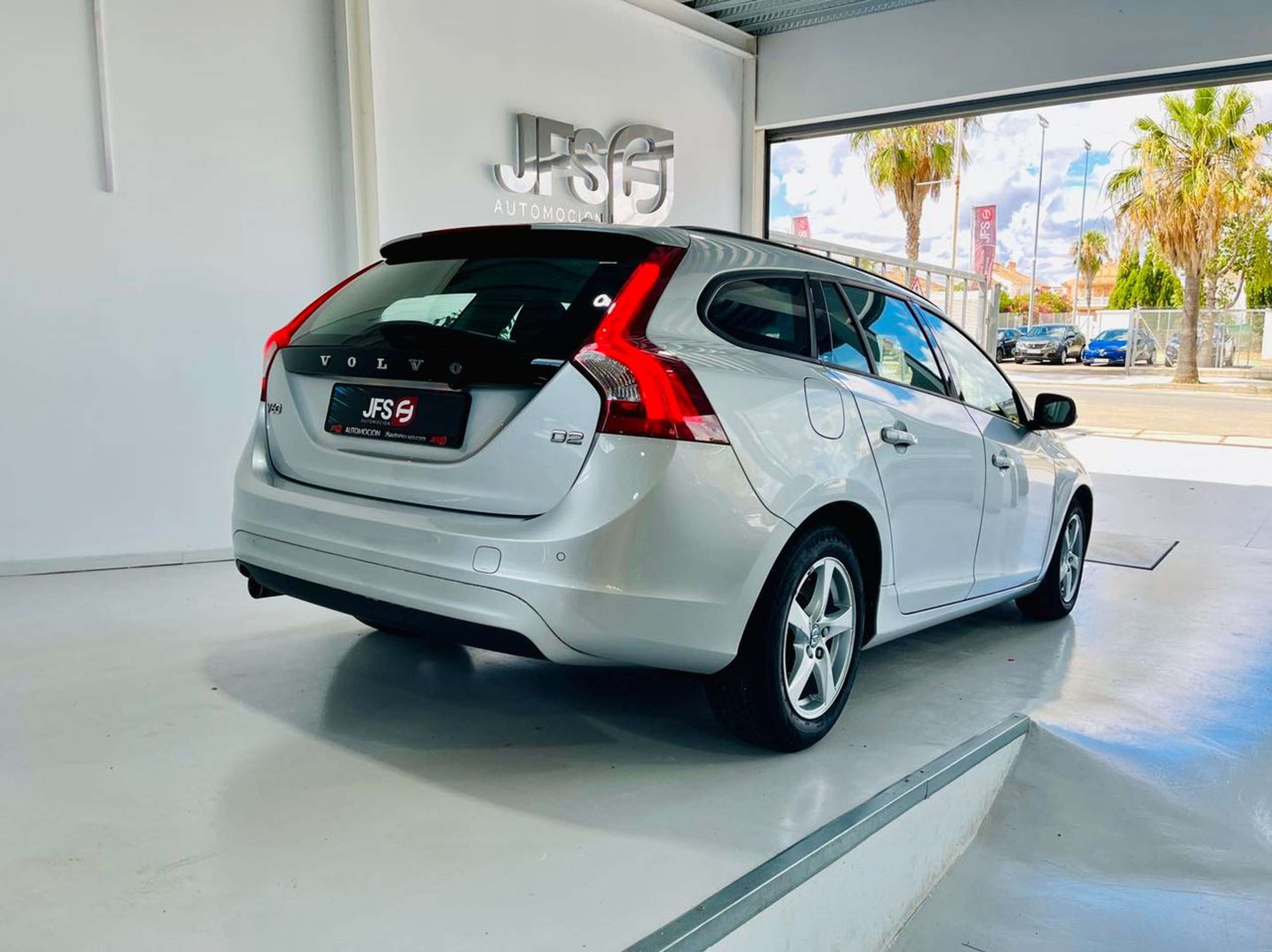 Volvo - V60