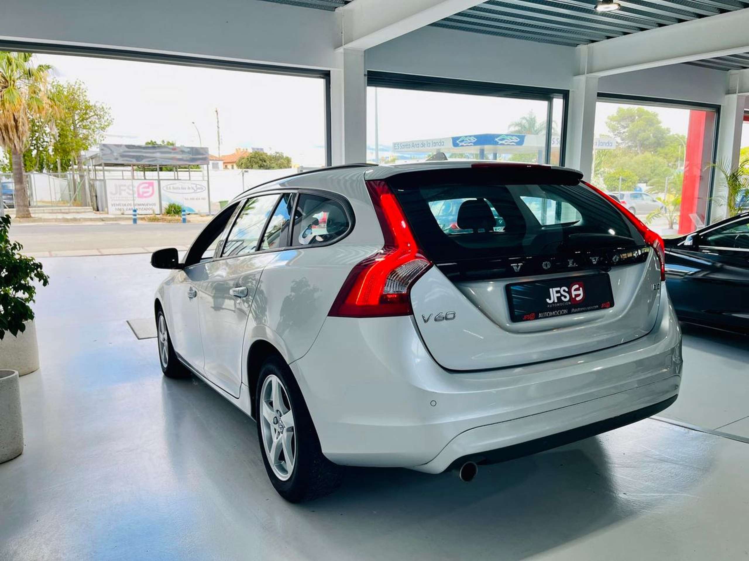 Volvo - V60