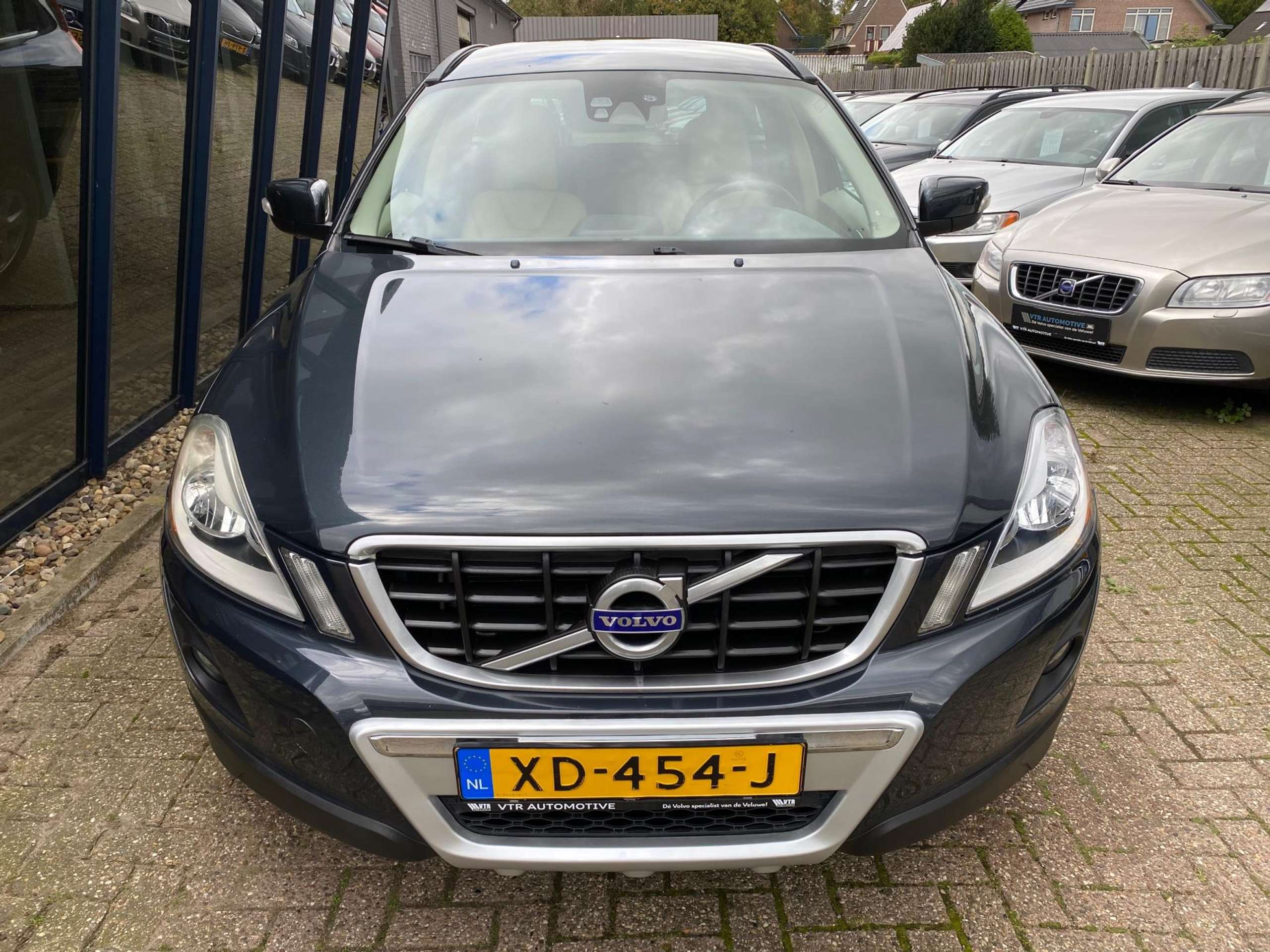 Volvo - XC60