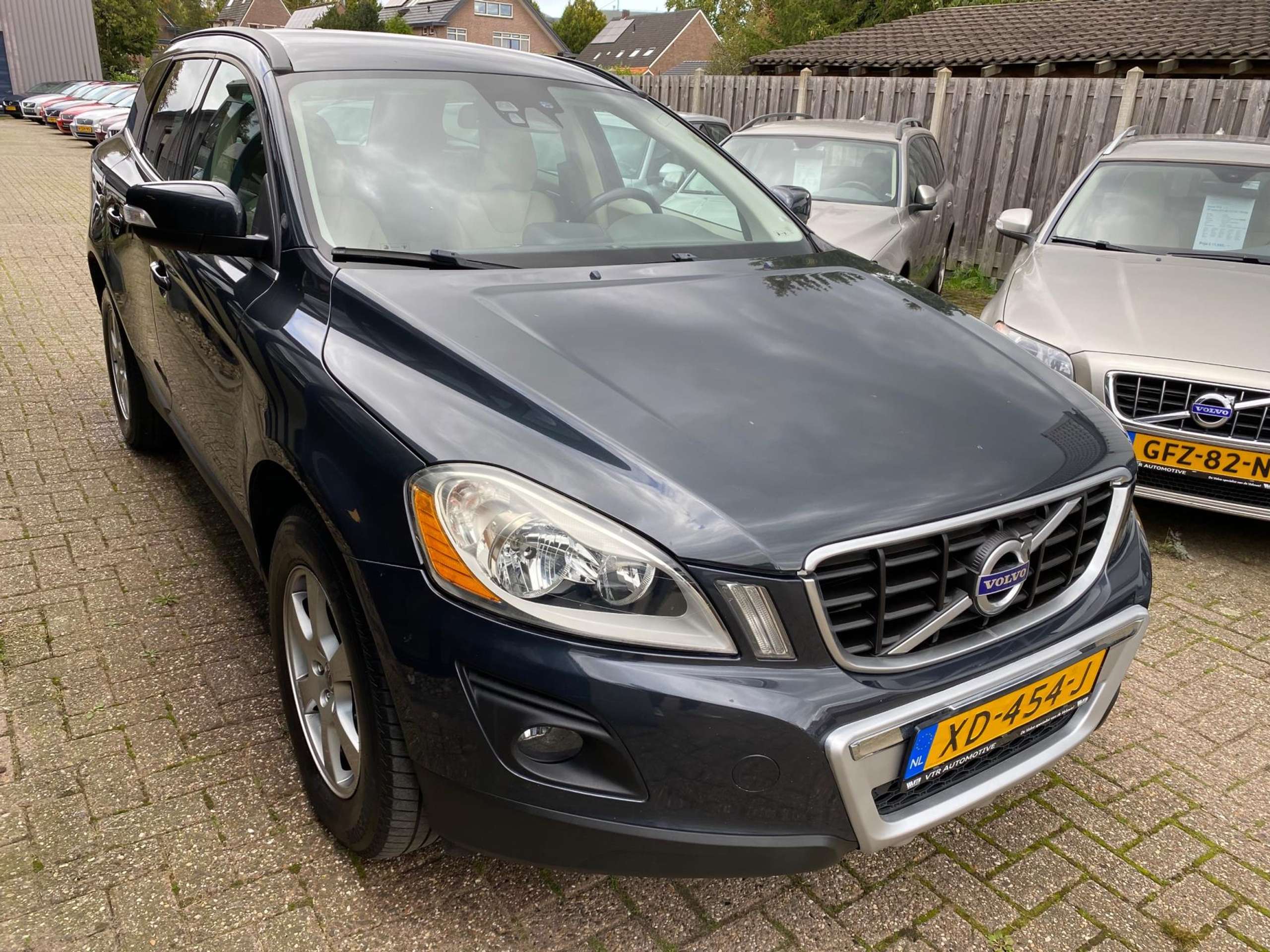 Volvo - XC60