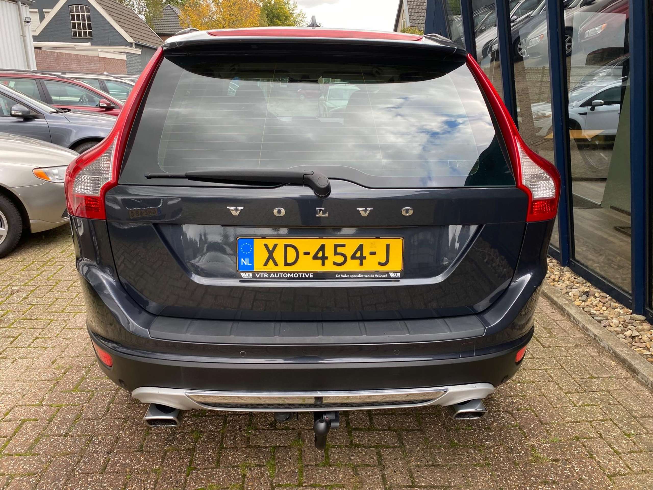 Volvo - XC60