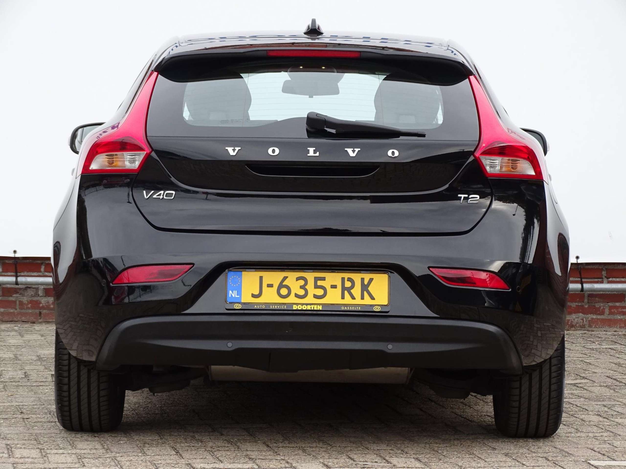 Volvo - V40