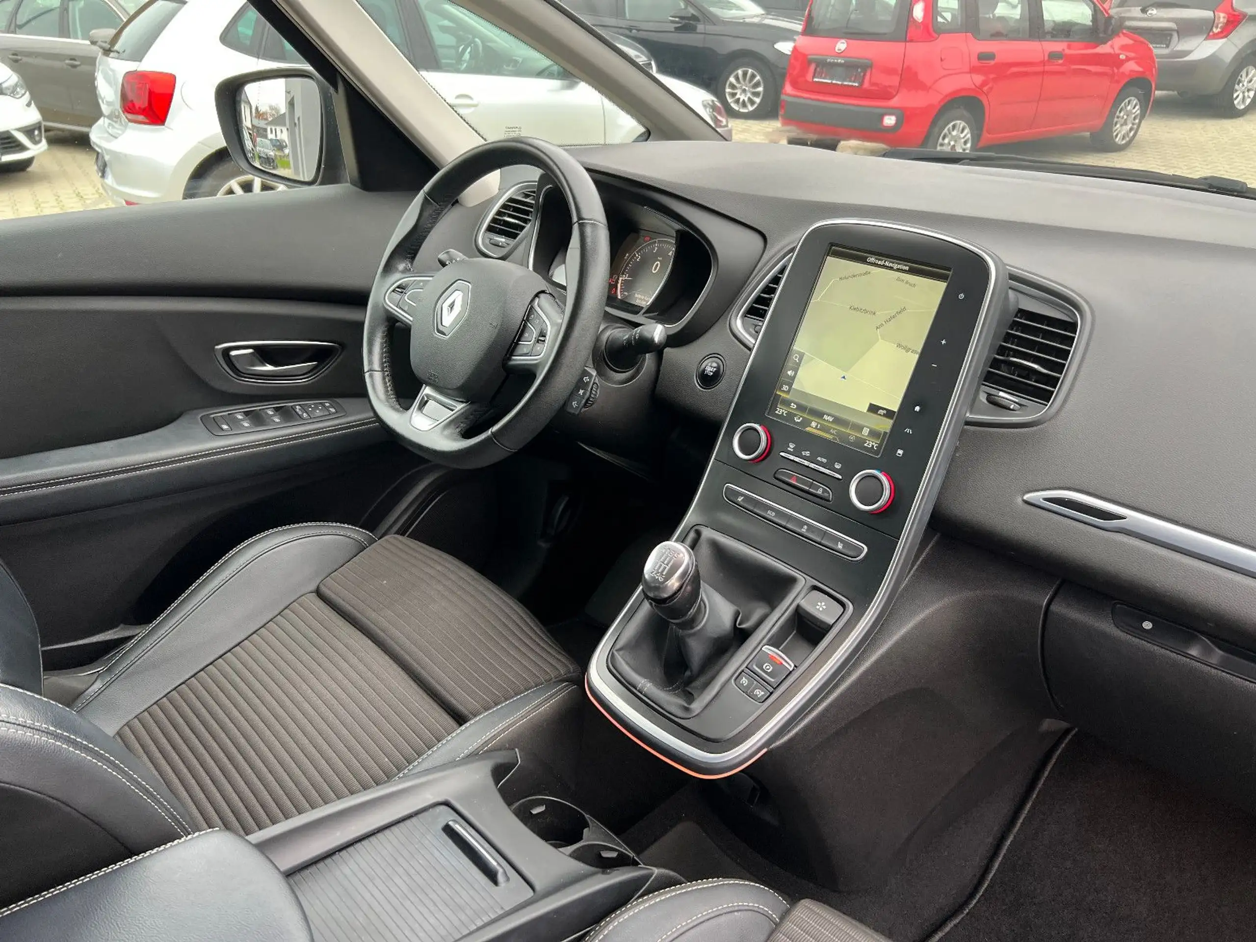 Renault - Scenic