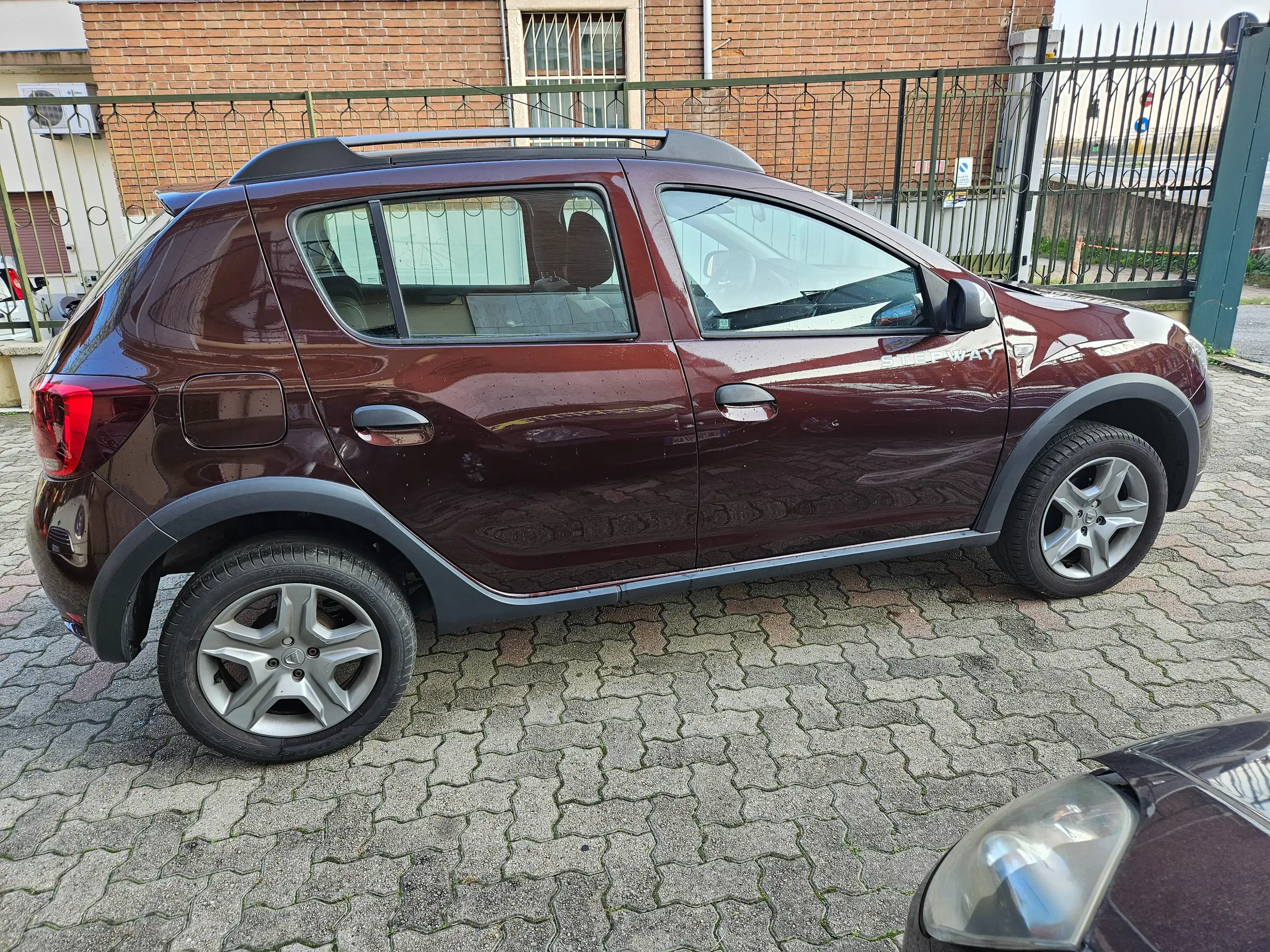 Dacia - Sandero