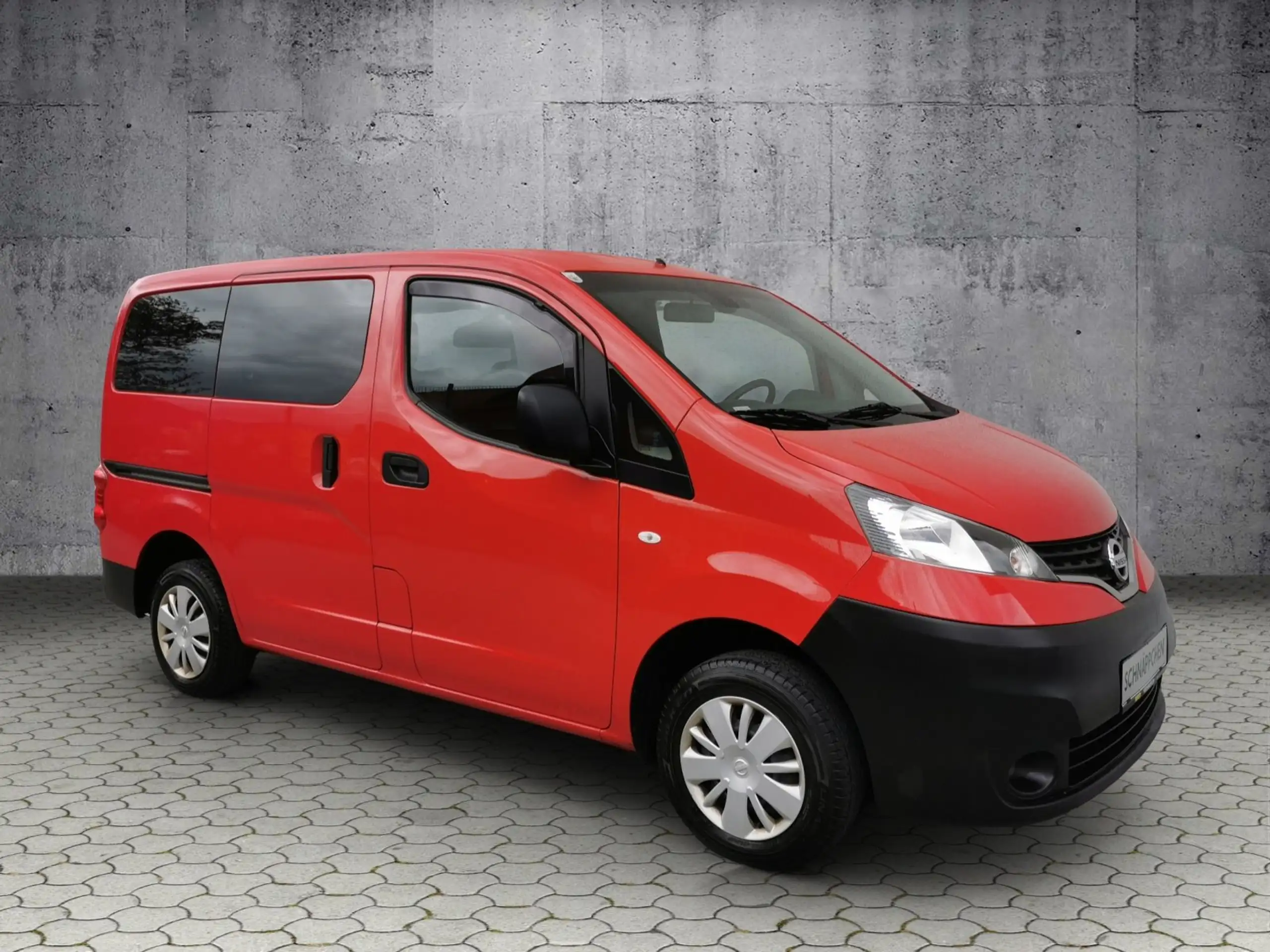 Nissan - NV200