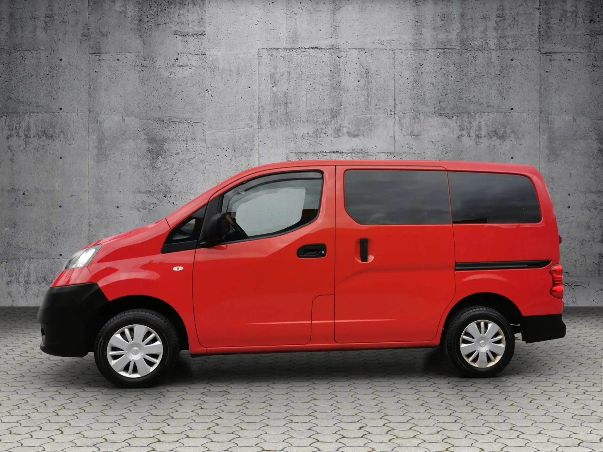 Nissan - NV200