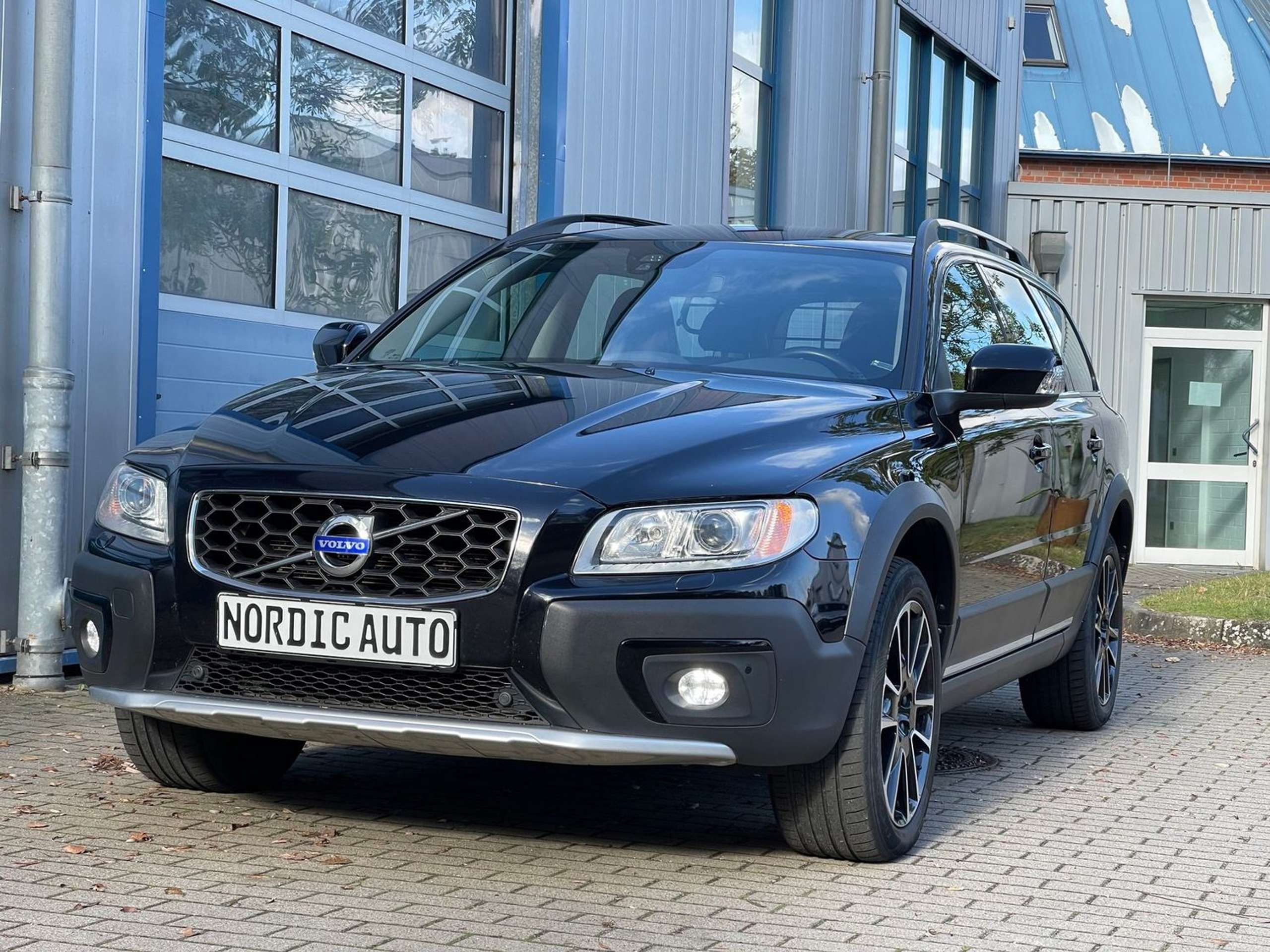 Volvo - XC70