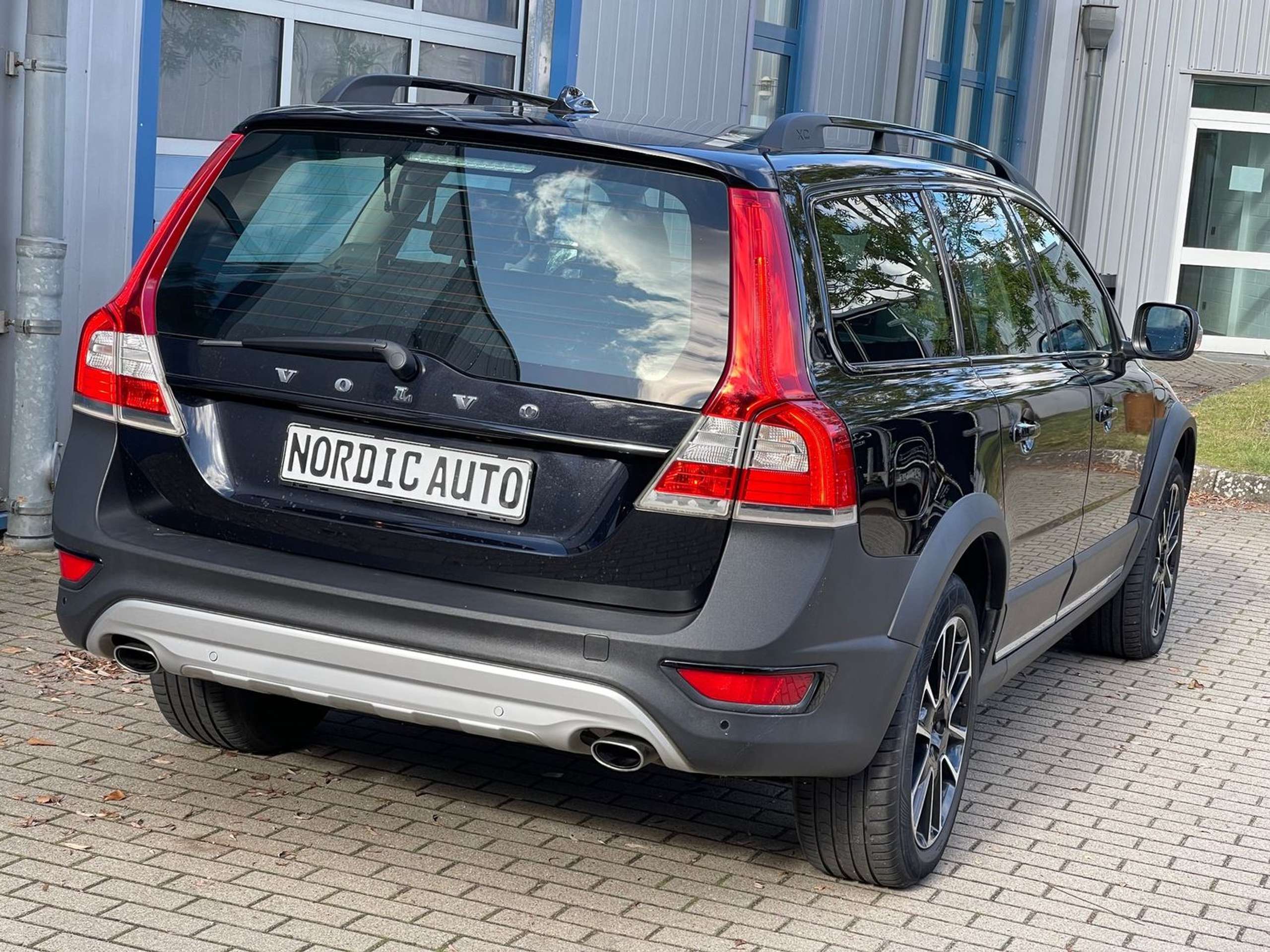 Volvo - XC70