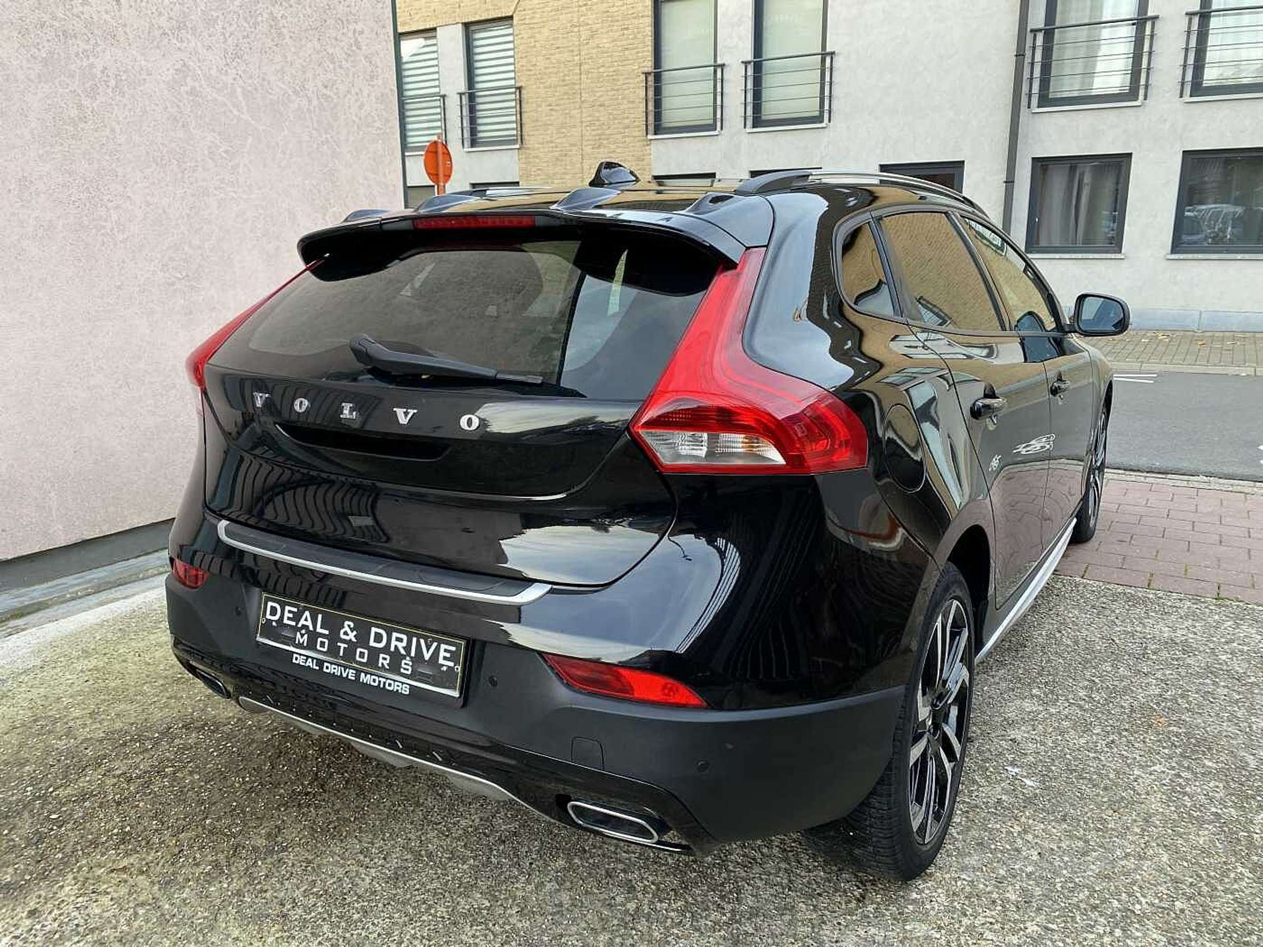 Volvo - V40 Cross Country