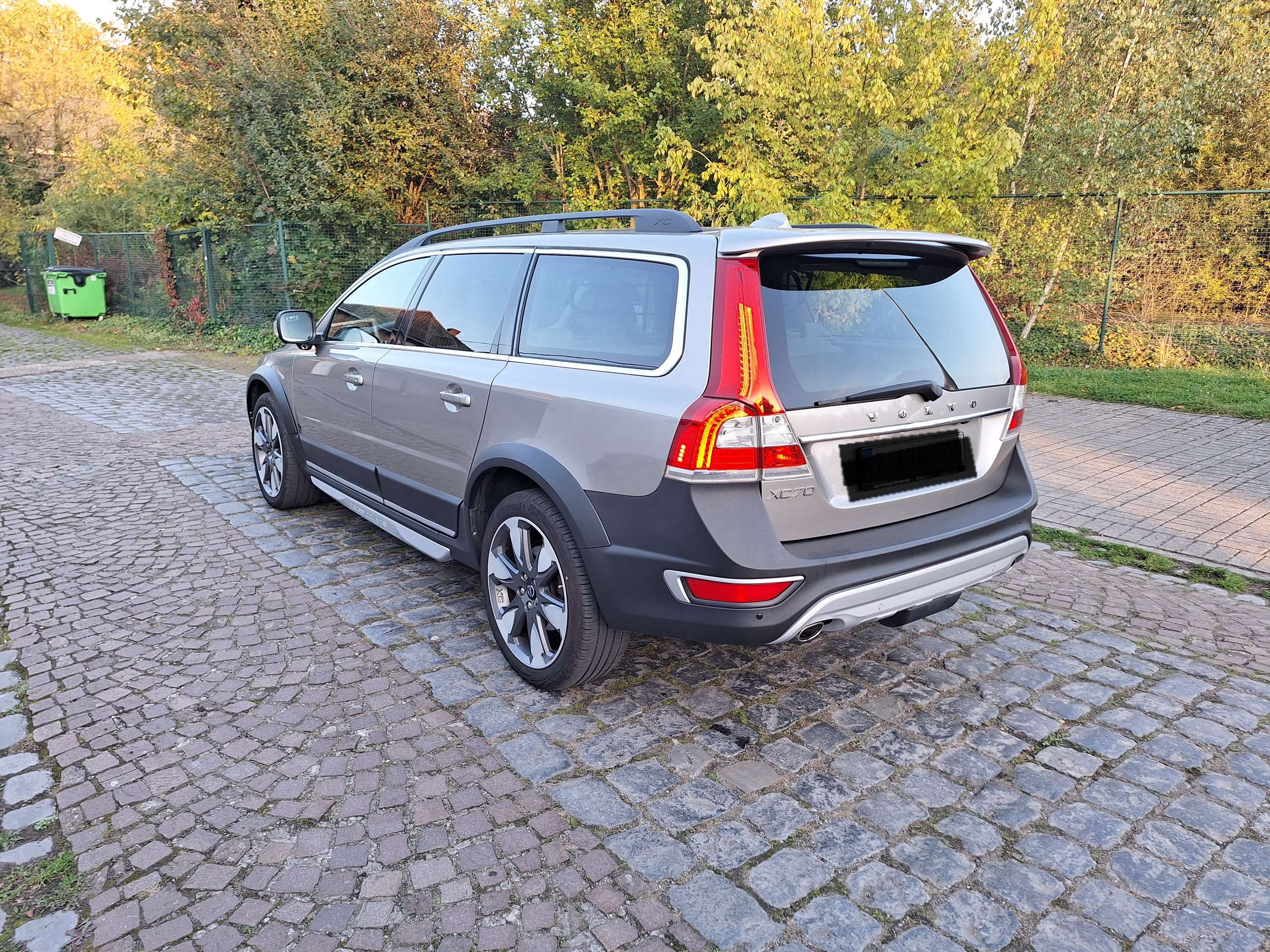 Volvo - XC70