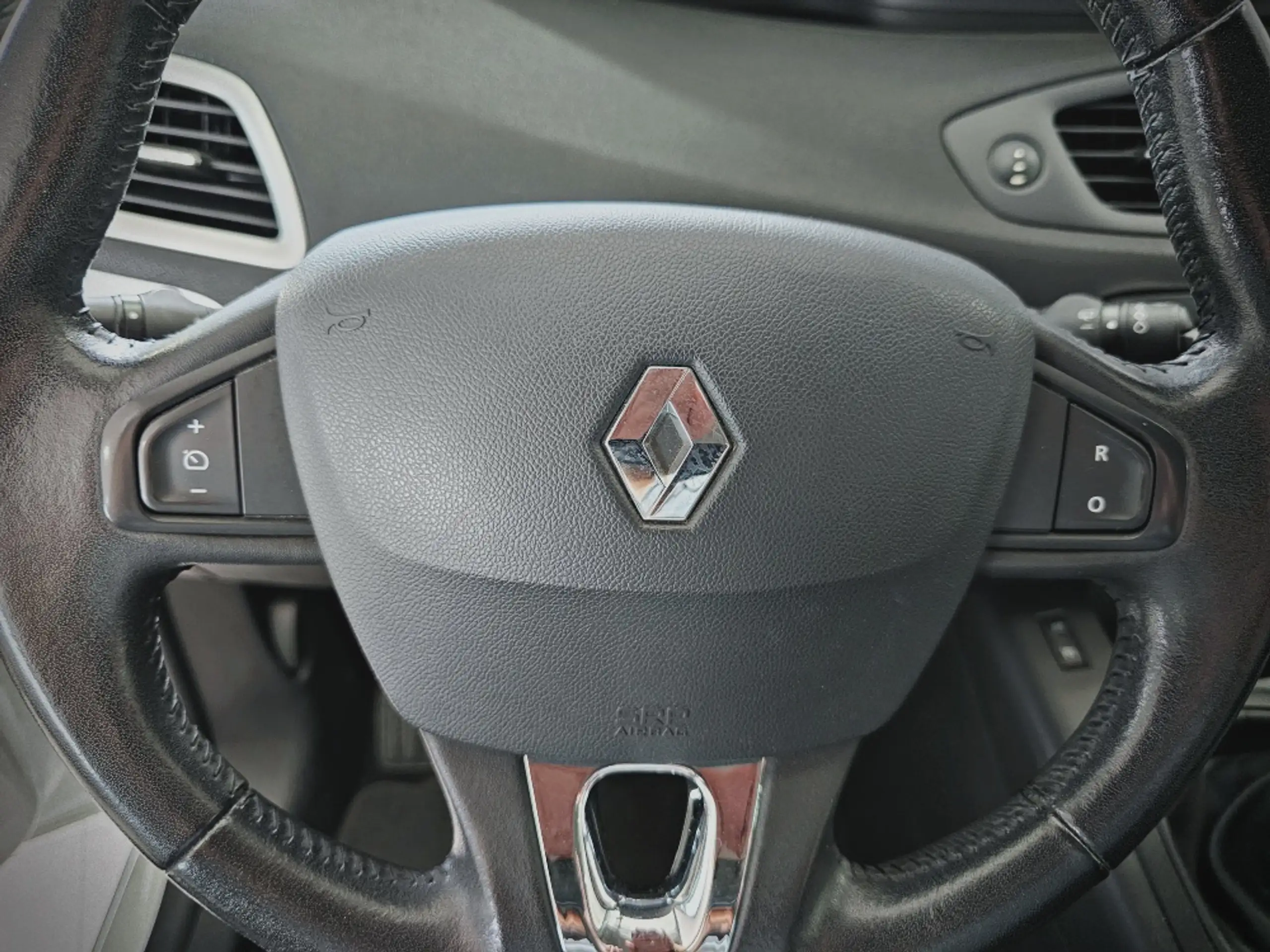 Renault - Grand Scenic