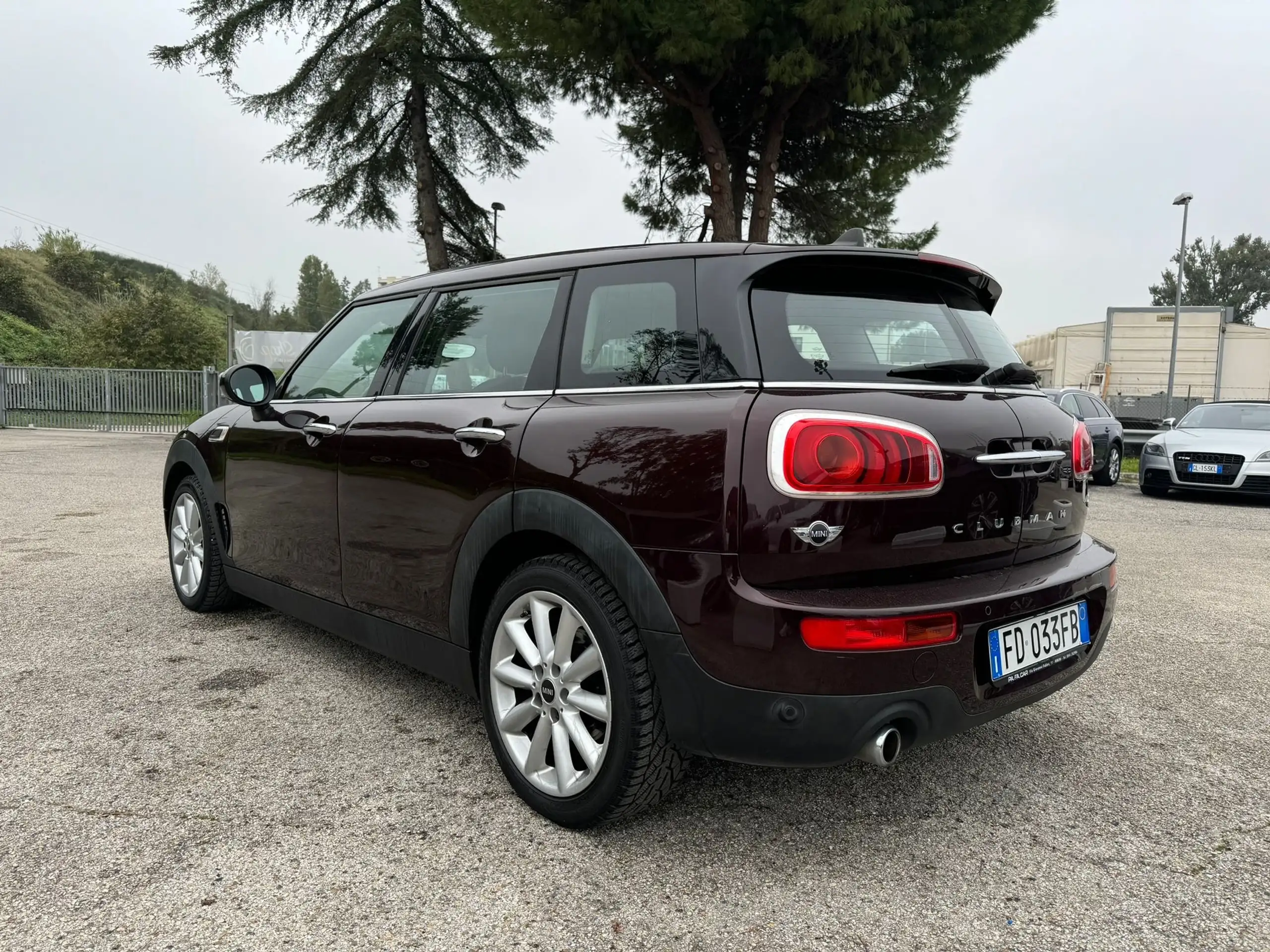 MINI - One D Clubman