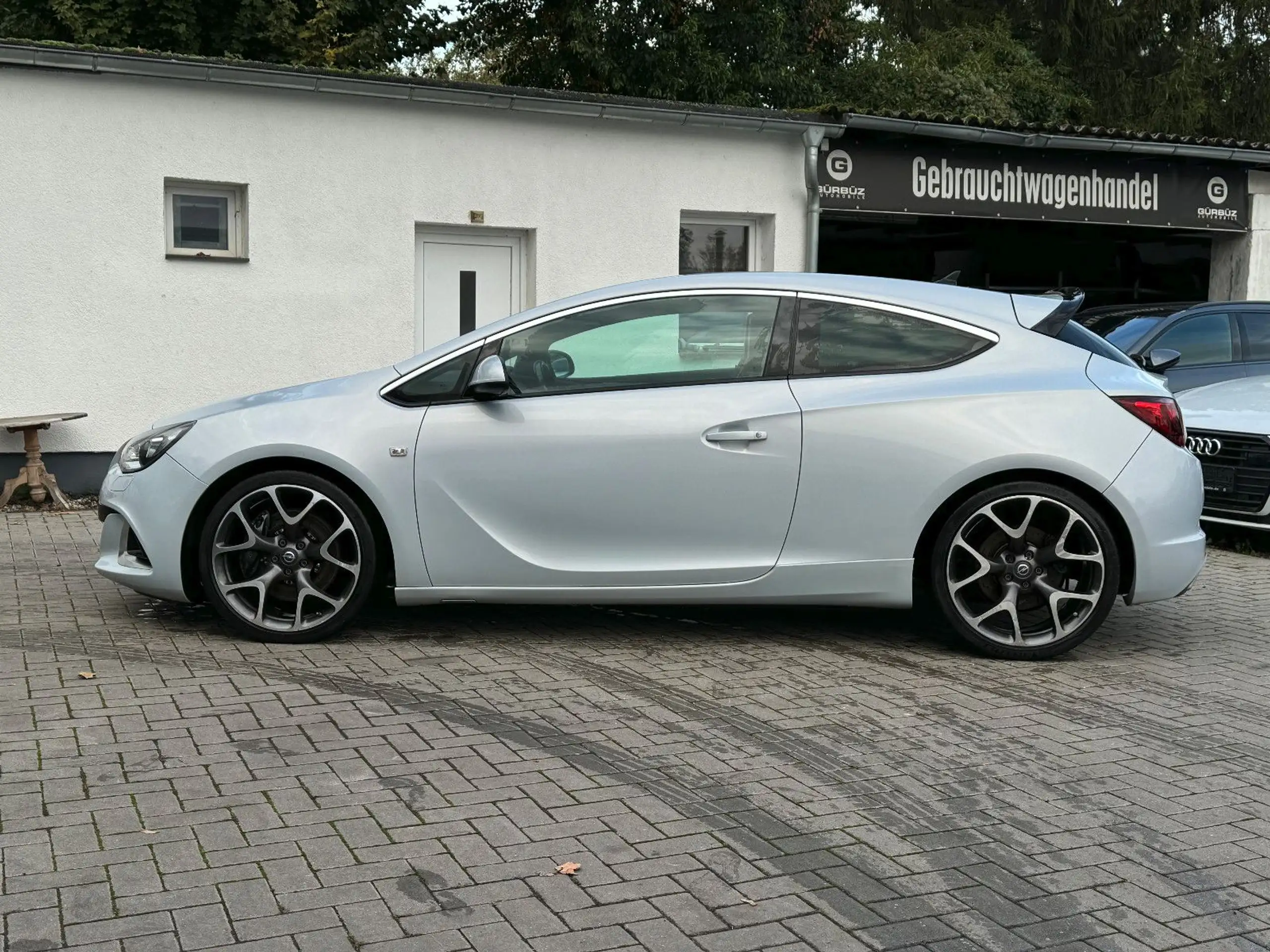 Opel - Astra