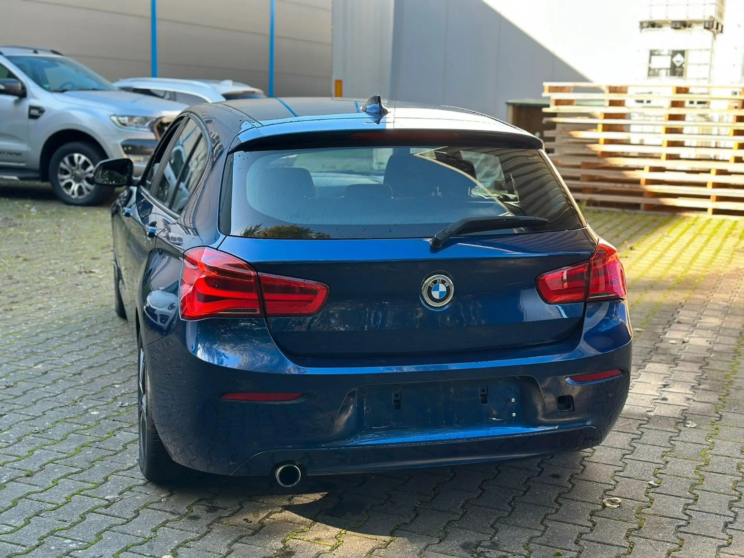 BMW - 116