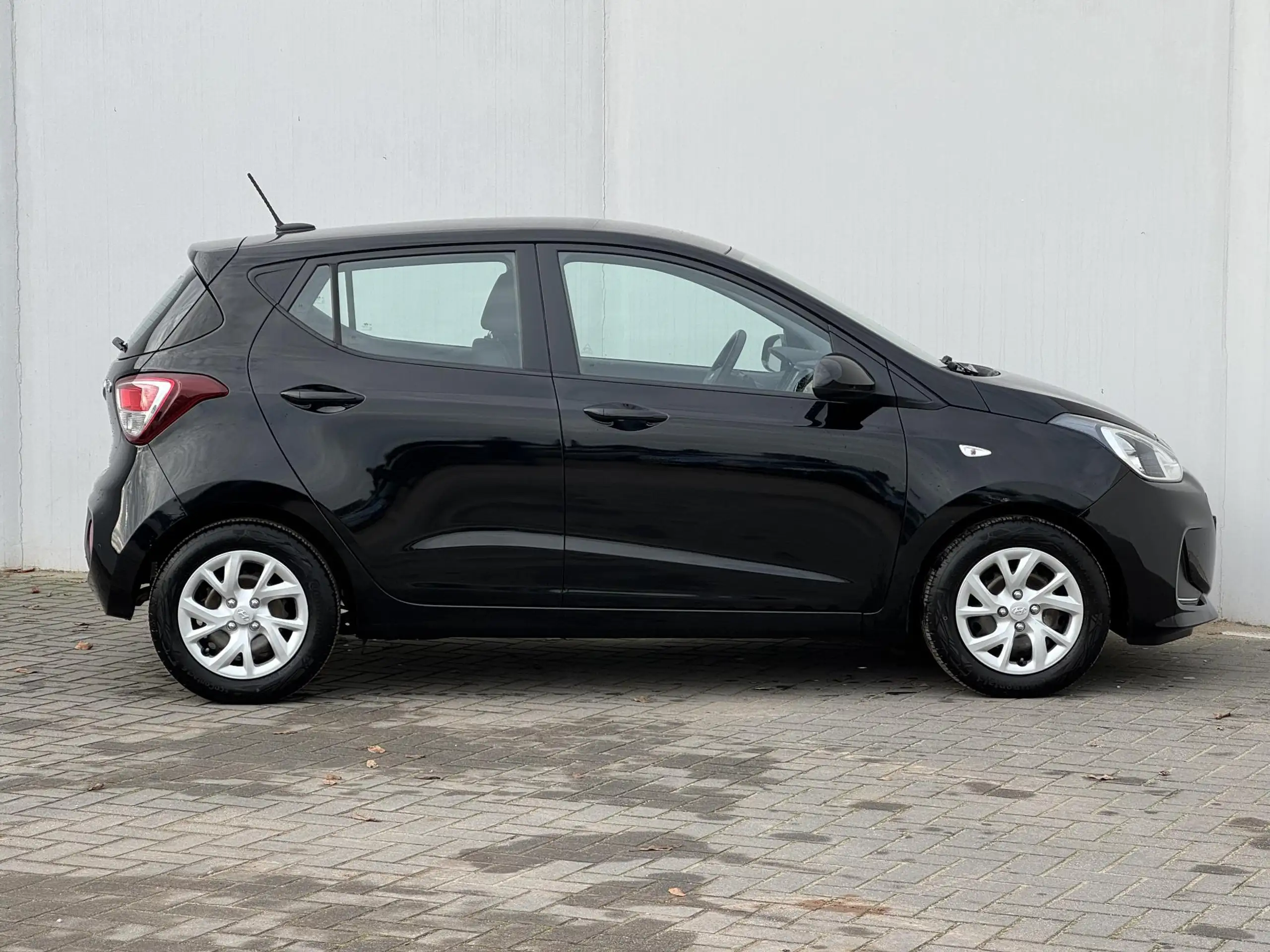 Hyundai - i10