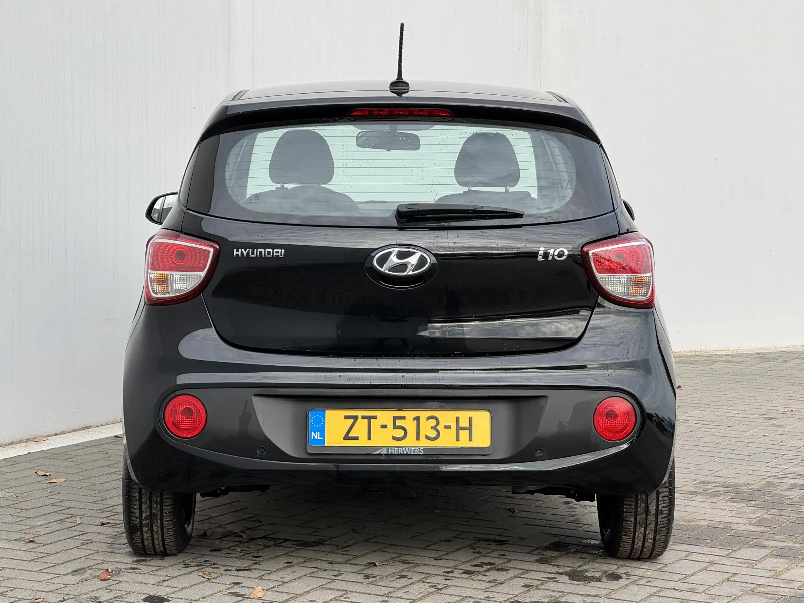 Hyundai - i10