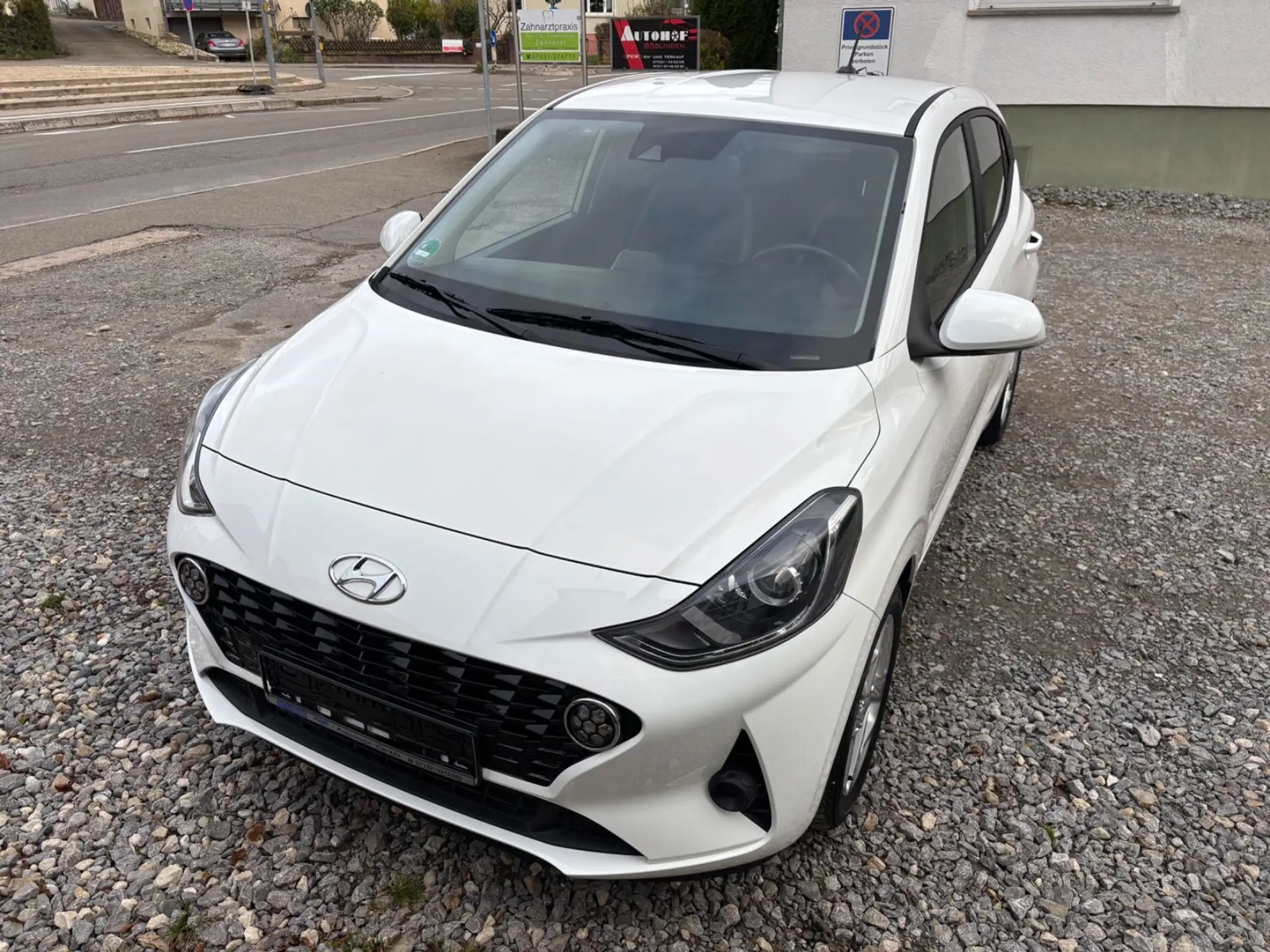 Hyundai - i10